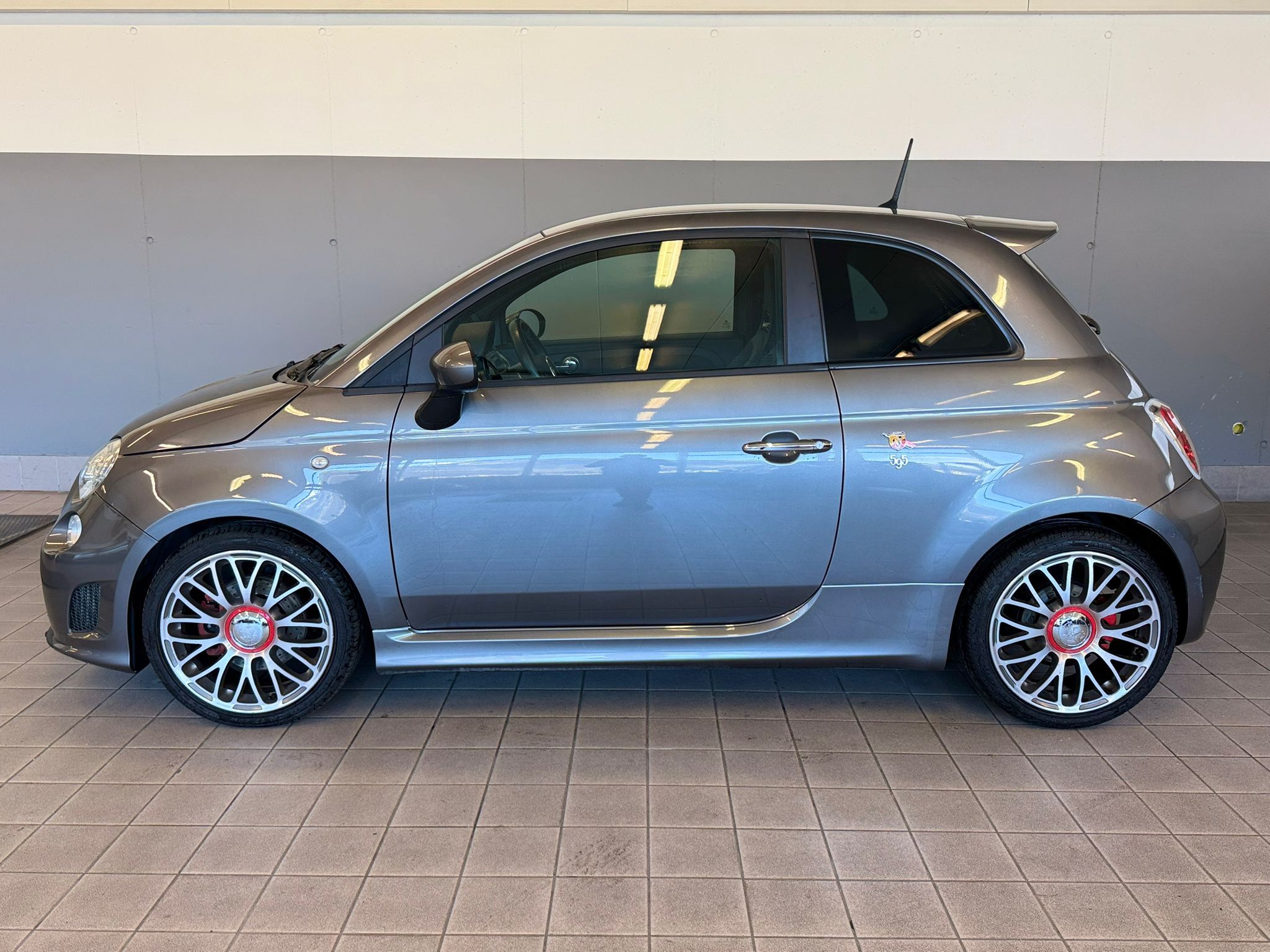 Abarth 500 Thomas (5)