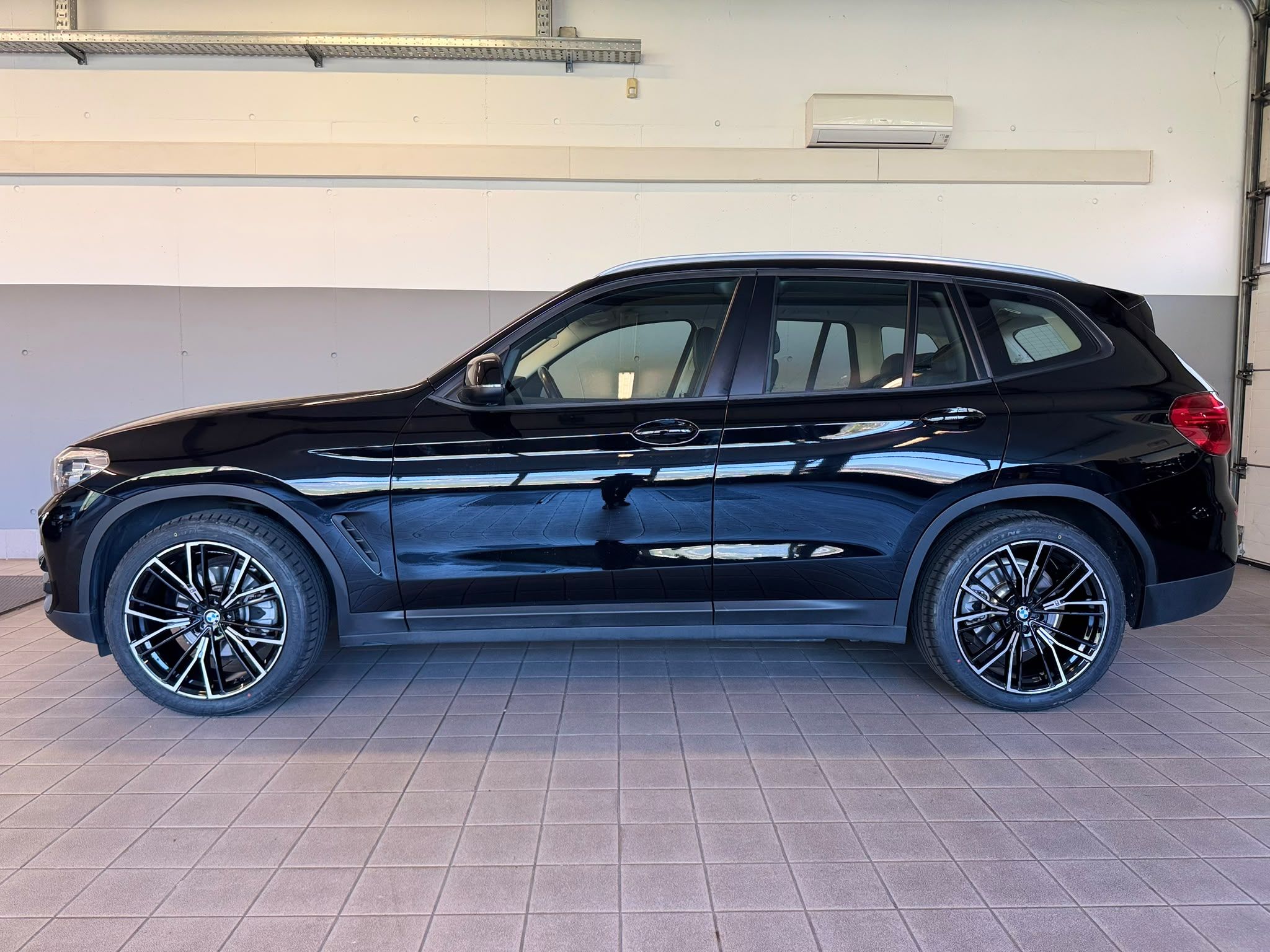 Bmw x3 schwar (1)