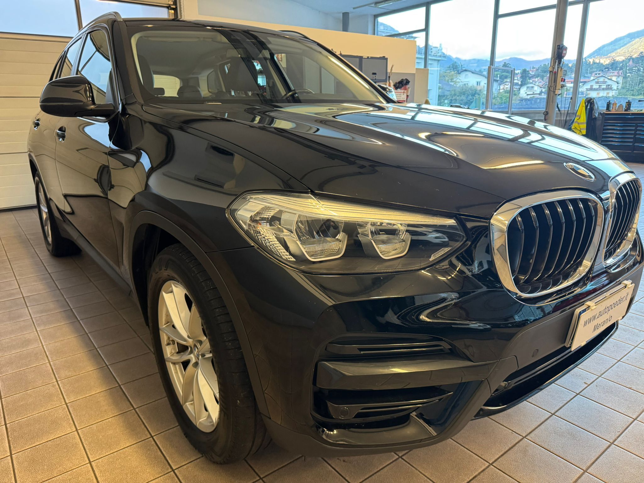 BMW X320 D Xdrive Schwarz (2)
