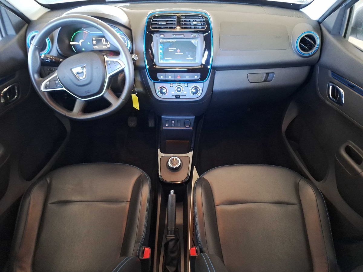 Dacia (2)
