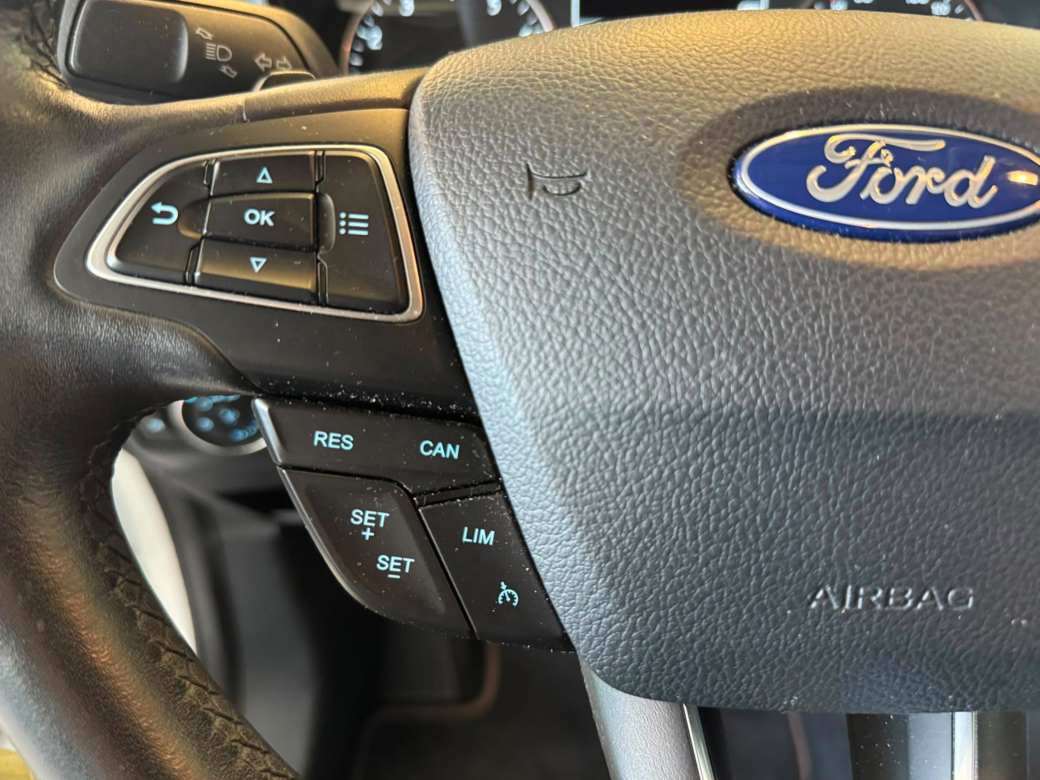 ecosport automatik ahk weiss (11)