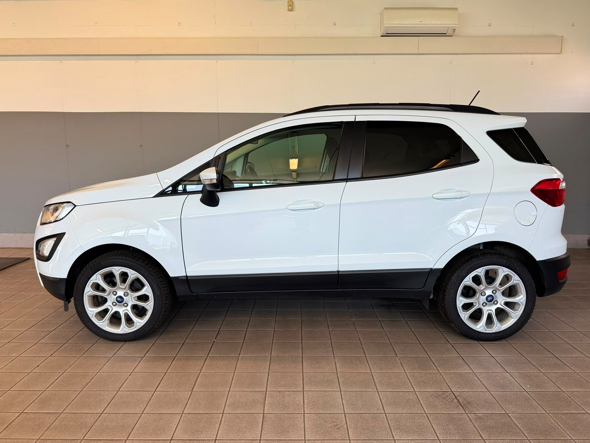 ecosport automatik ahk weiss (5)