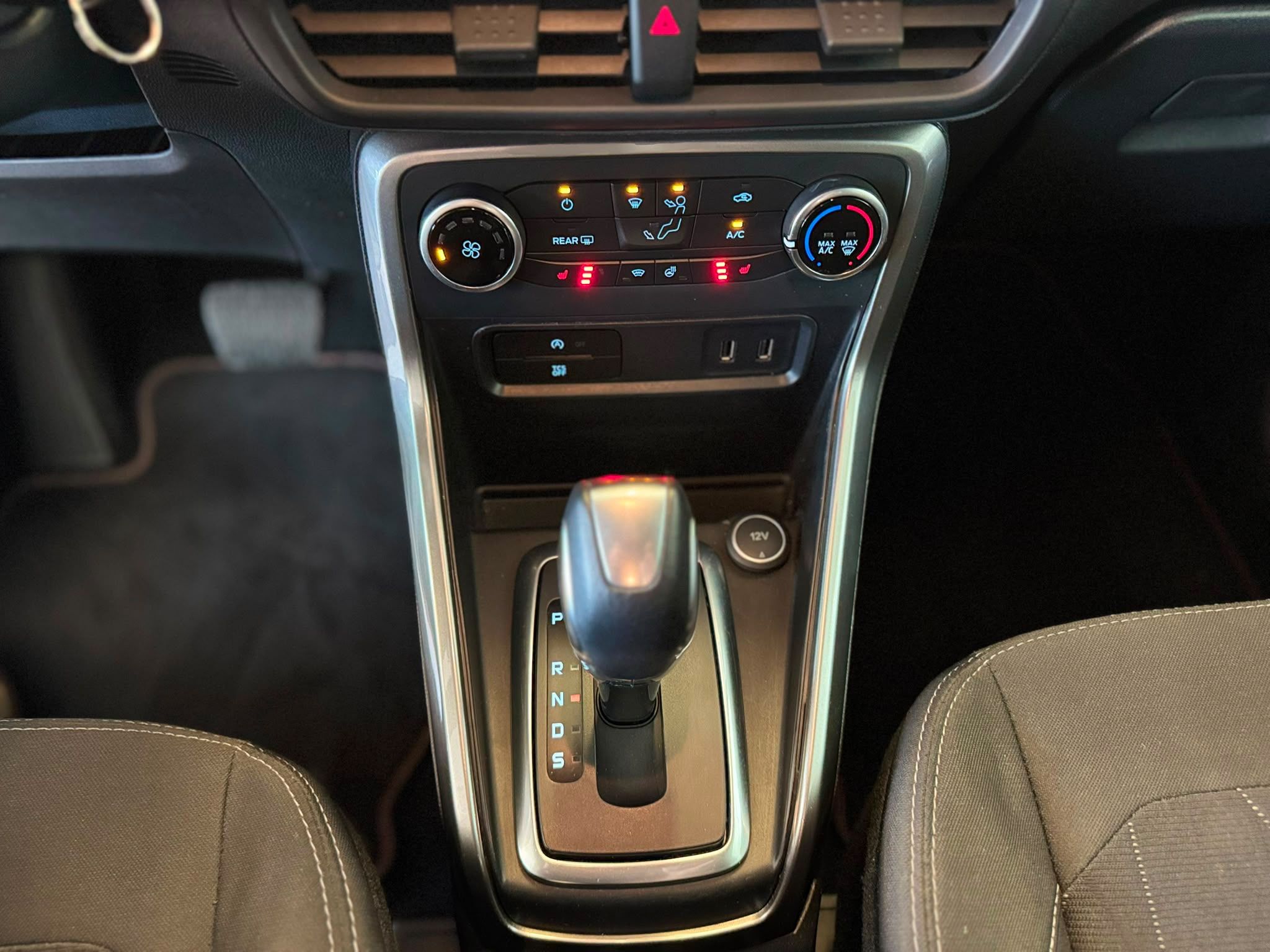 ecosport automatik ahk weiss (9)