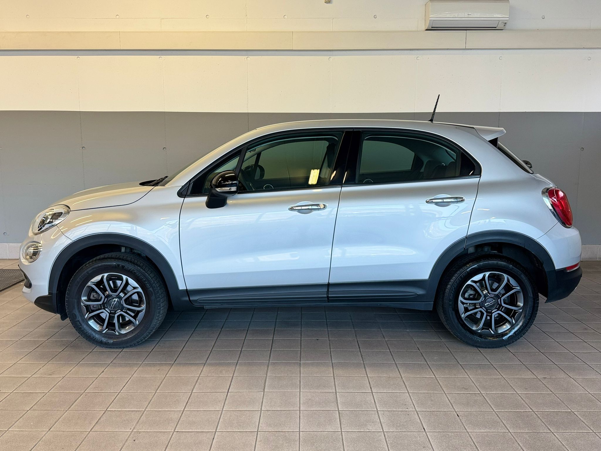 fIAT 500X SILBER 1 (8)