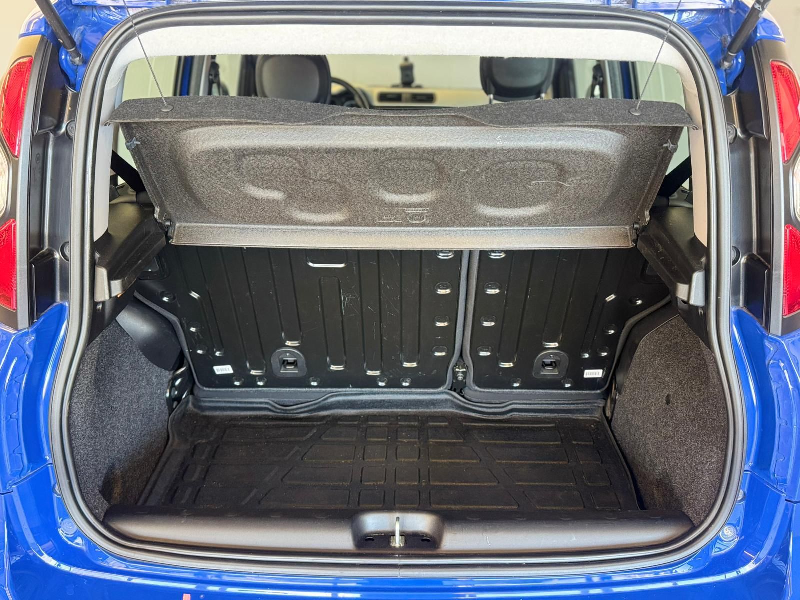 Fiat Panda Blau CityCross (15)