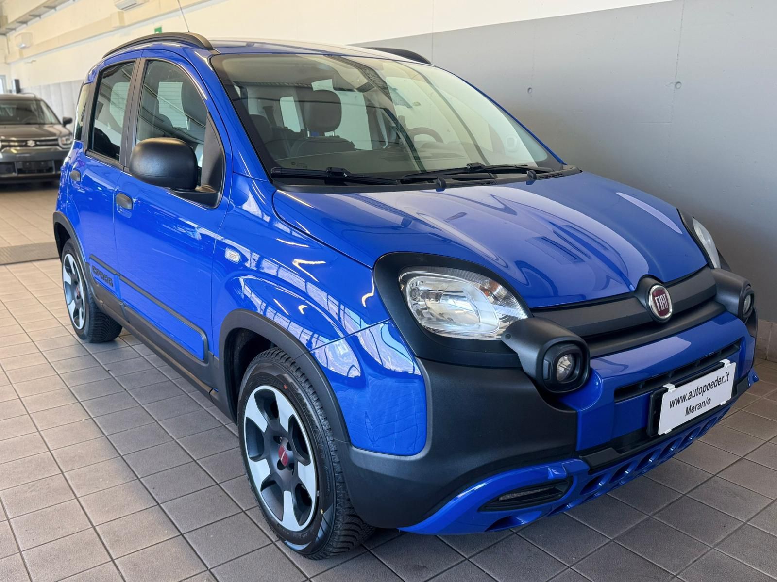 Fiat Panda Blau CityCross (2)