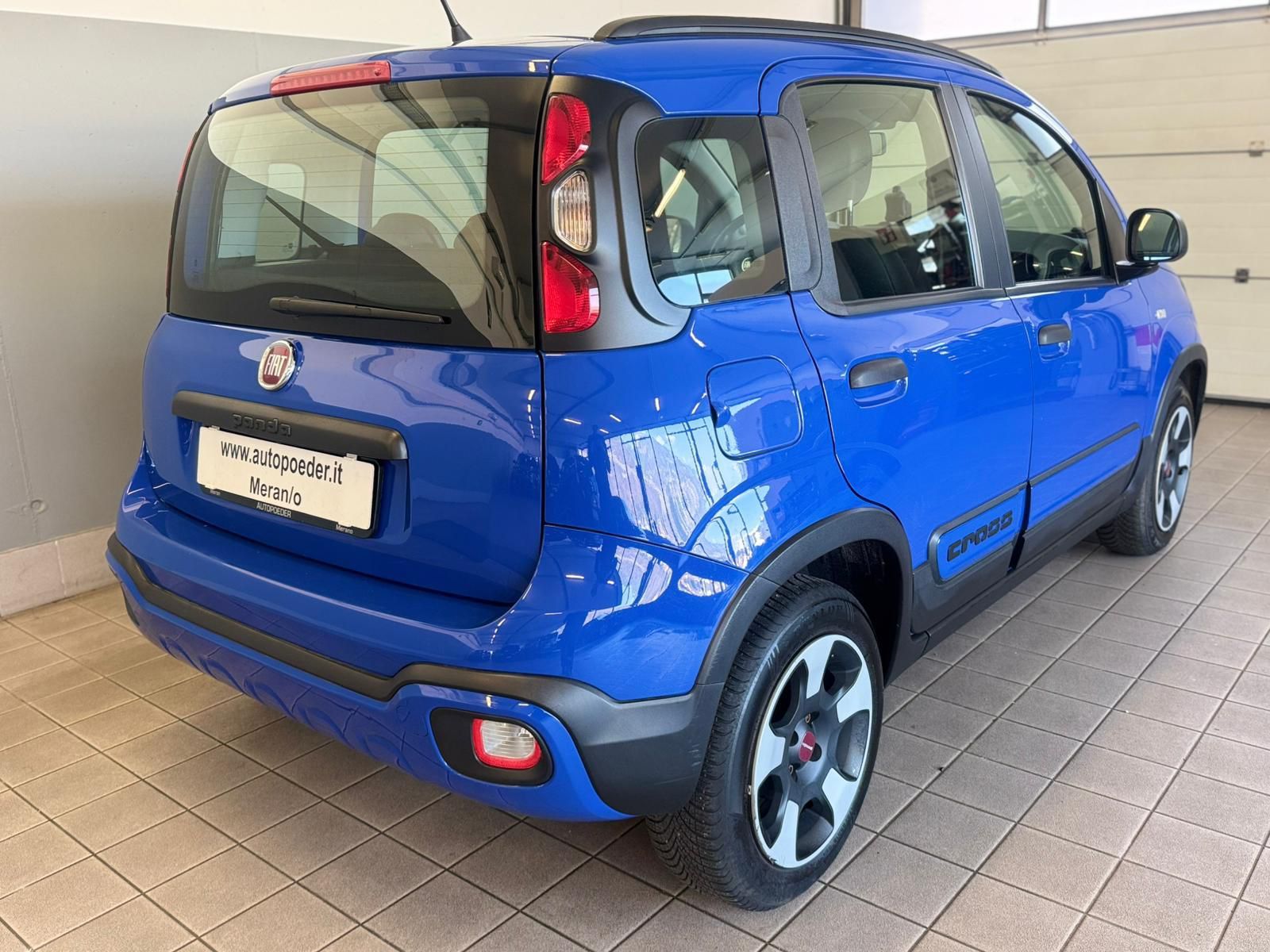 Fiat Panda Blau CityCross (3)