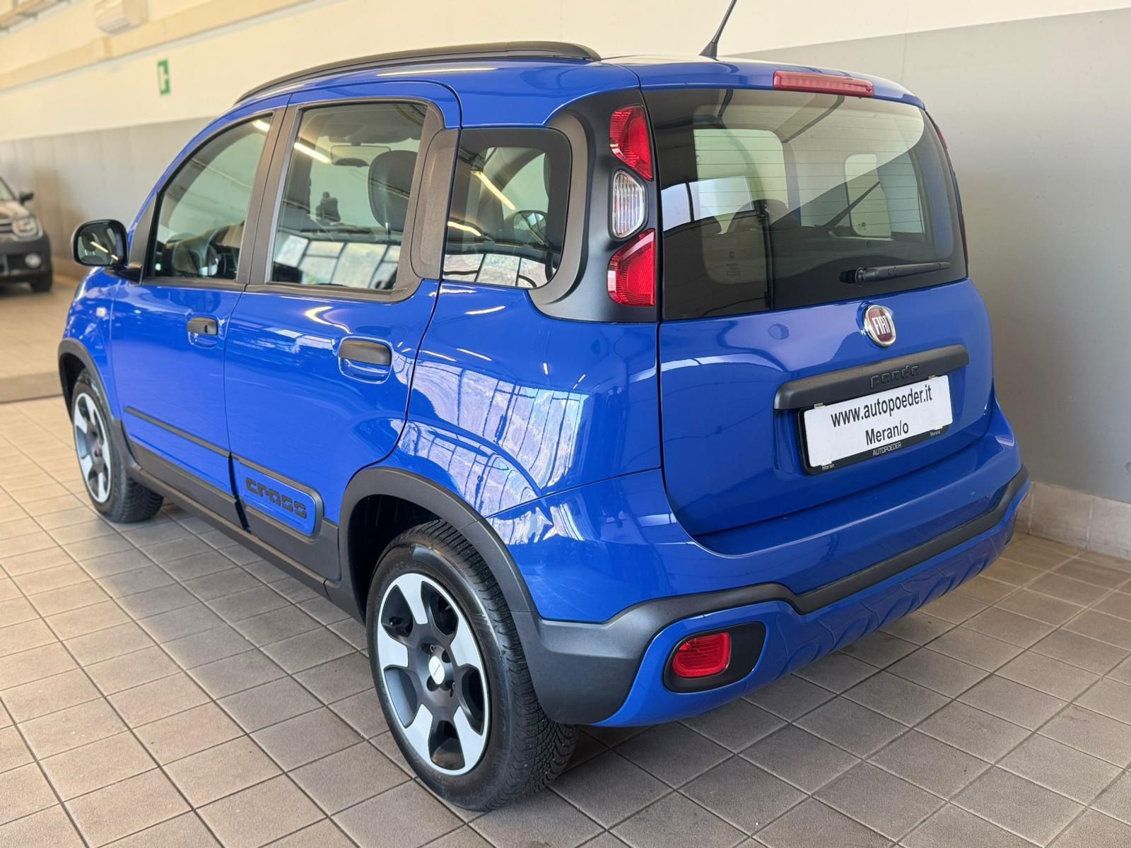 Fiat Panda Blau CityCross (4)