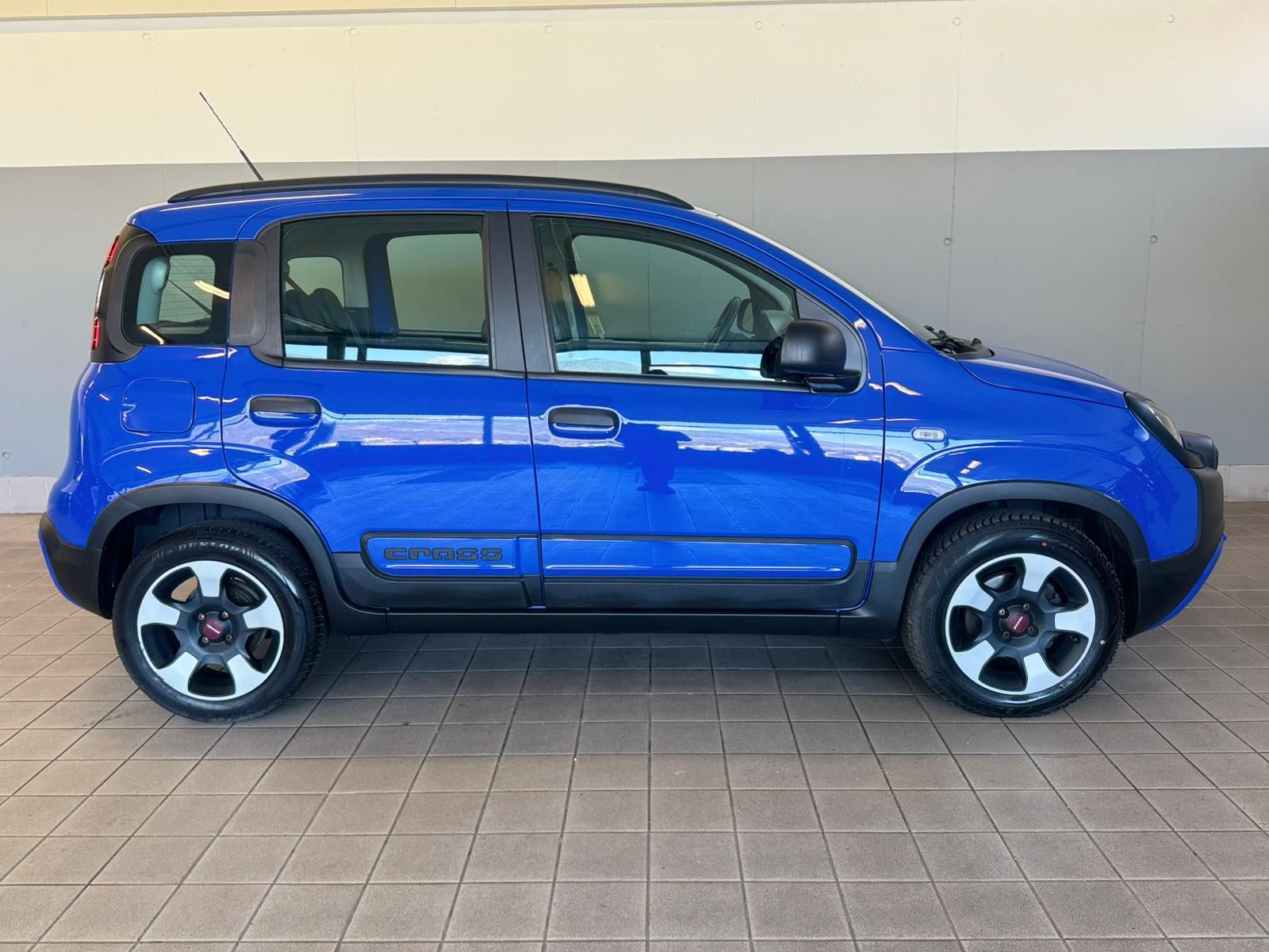 Fiat Panda Blau CityCross (7)
