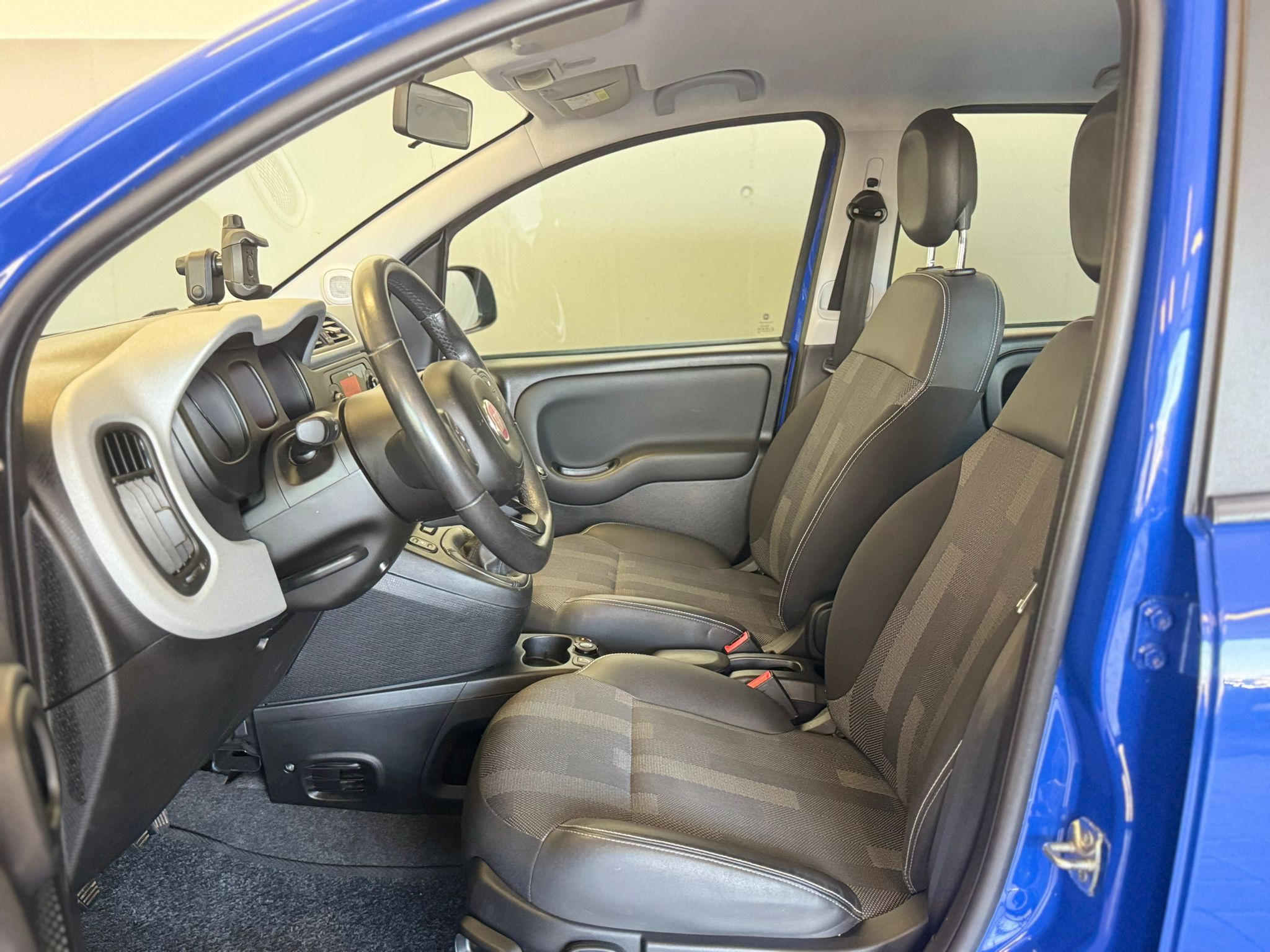 Fiat Panda Blau CityCross (9)