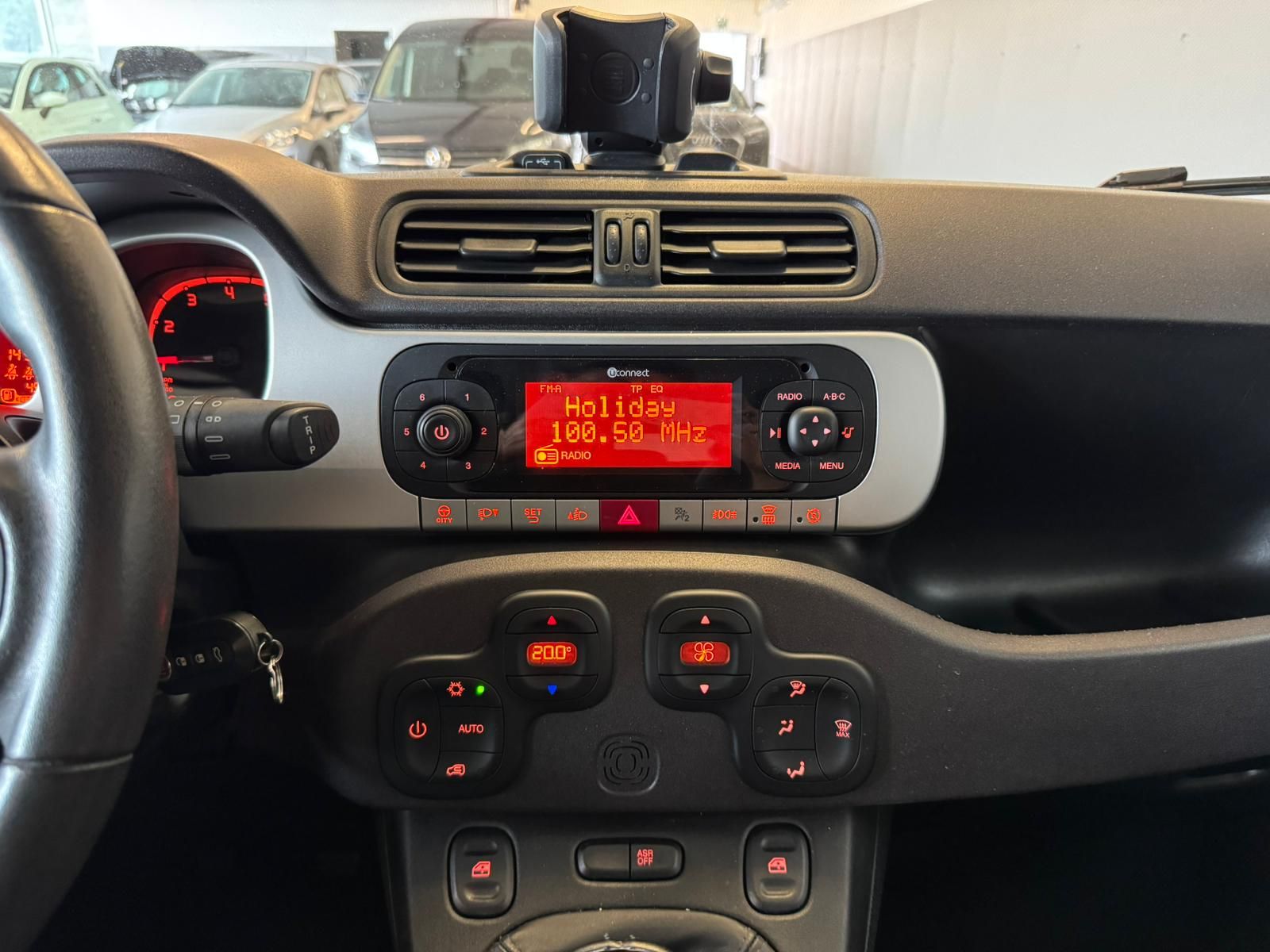 Fiat Panda City Cross Schwarz (12)