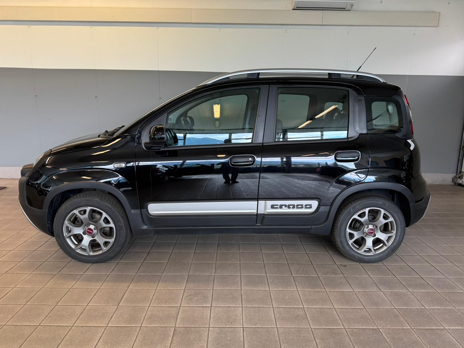 Fiat Panda City Cross Schwarz (5)