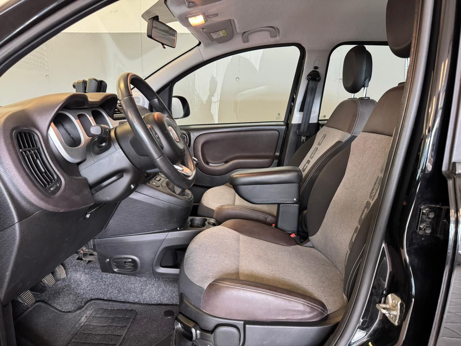 Fiat Panda City Cross Schwarz (8)