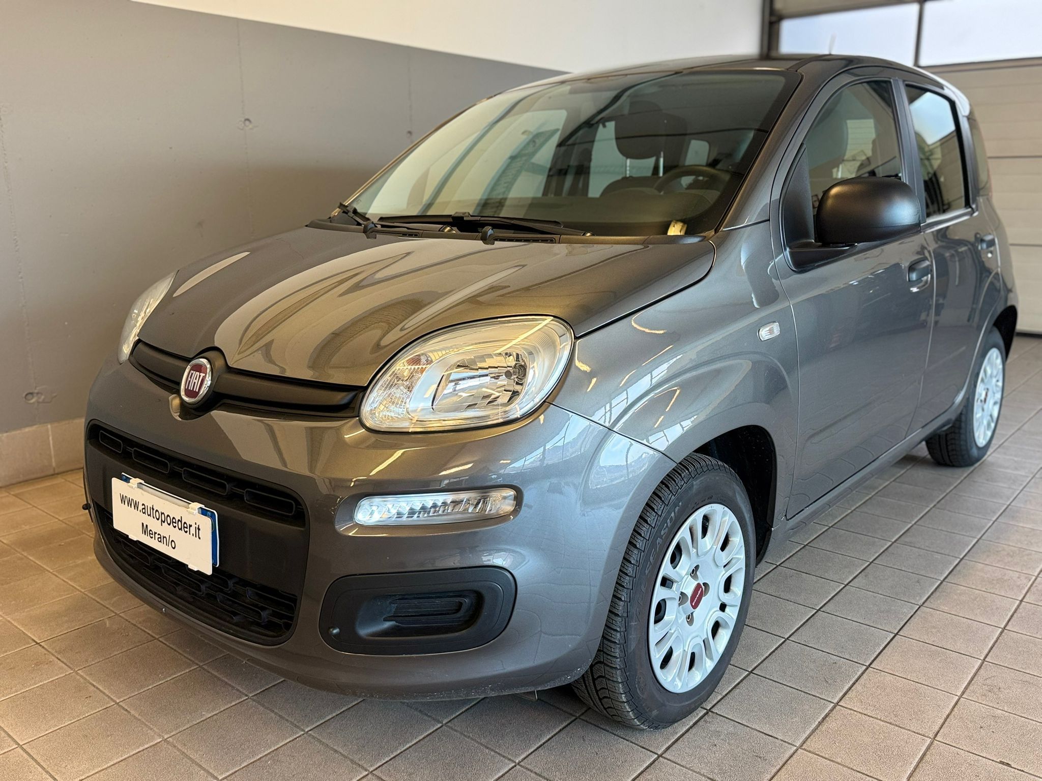 FIAT PANDA GRAU 1.2 17000KM (1)