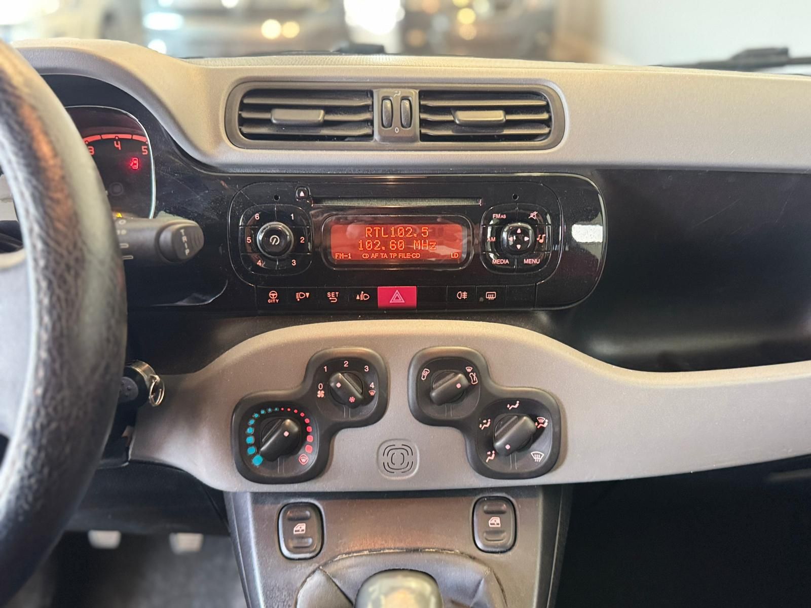 Fiat Panda Rot 133000 km (10)