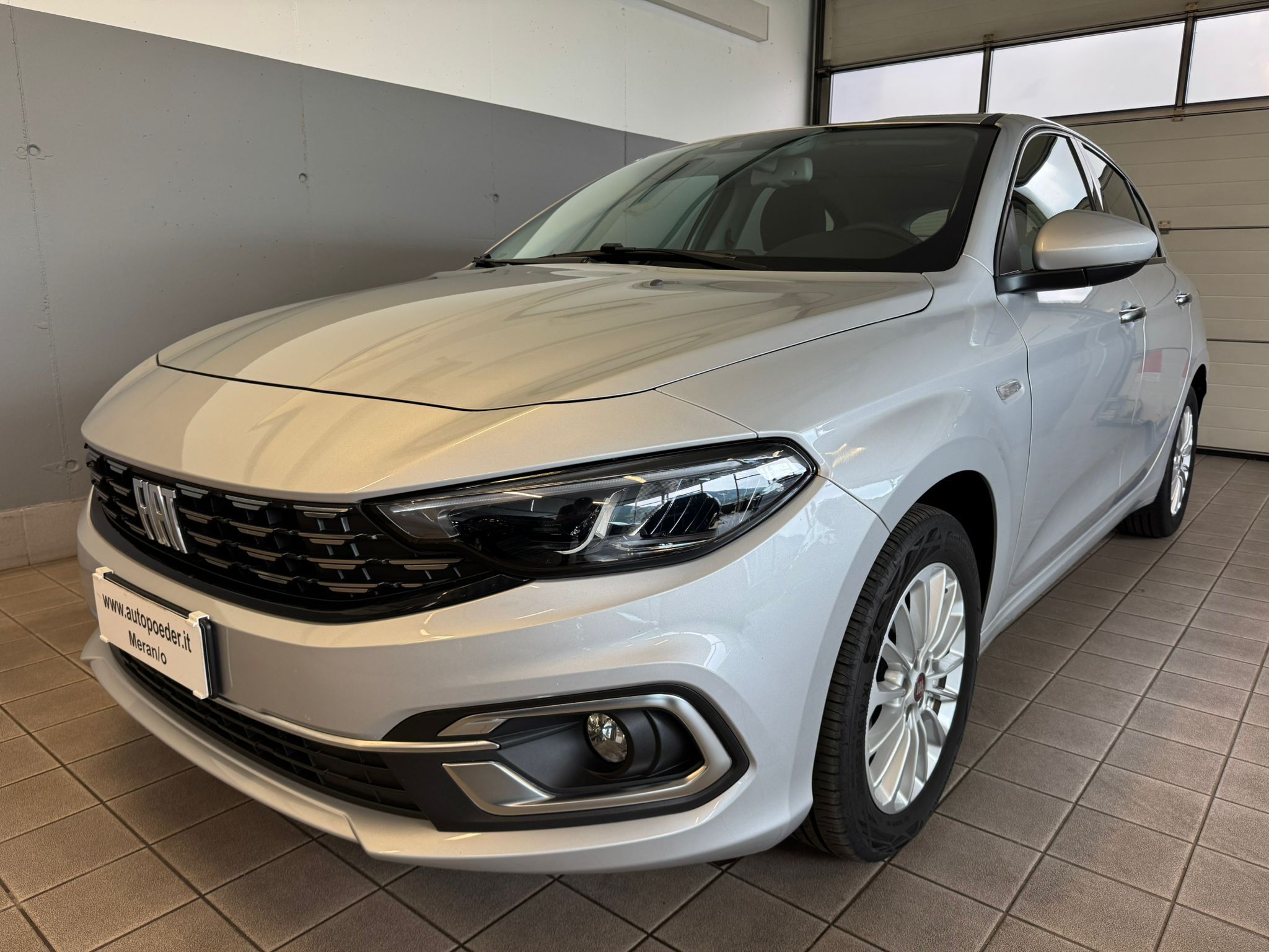 Fiat Tipo 1.3 MJT Silbertt (1)