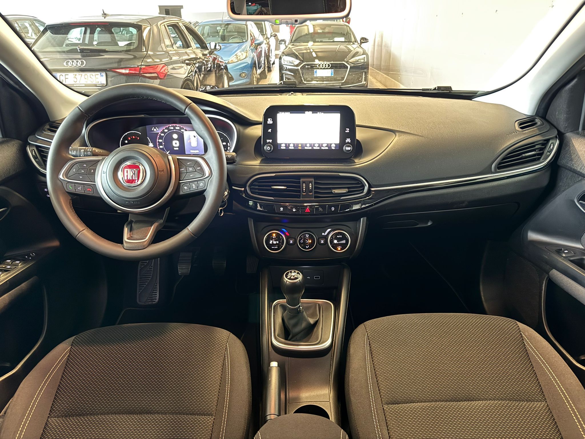 Fiat Tipo 1.3 MJT Silbertt (15)