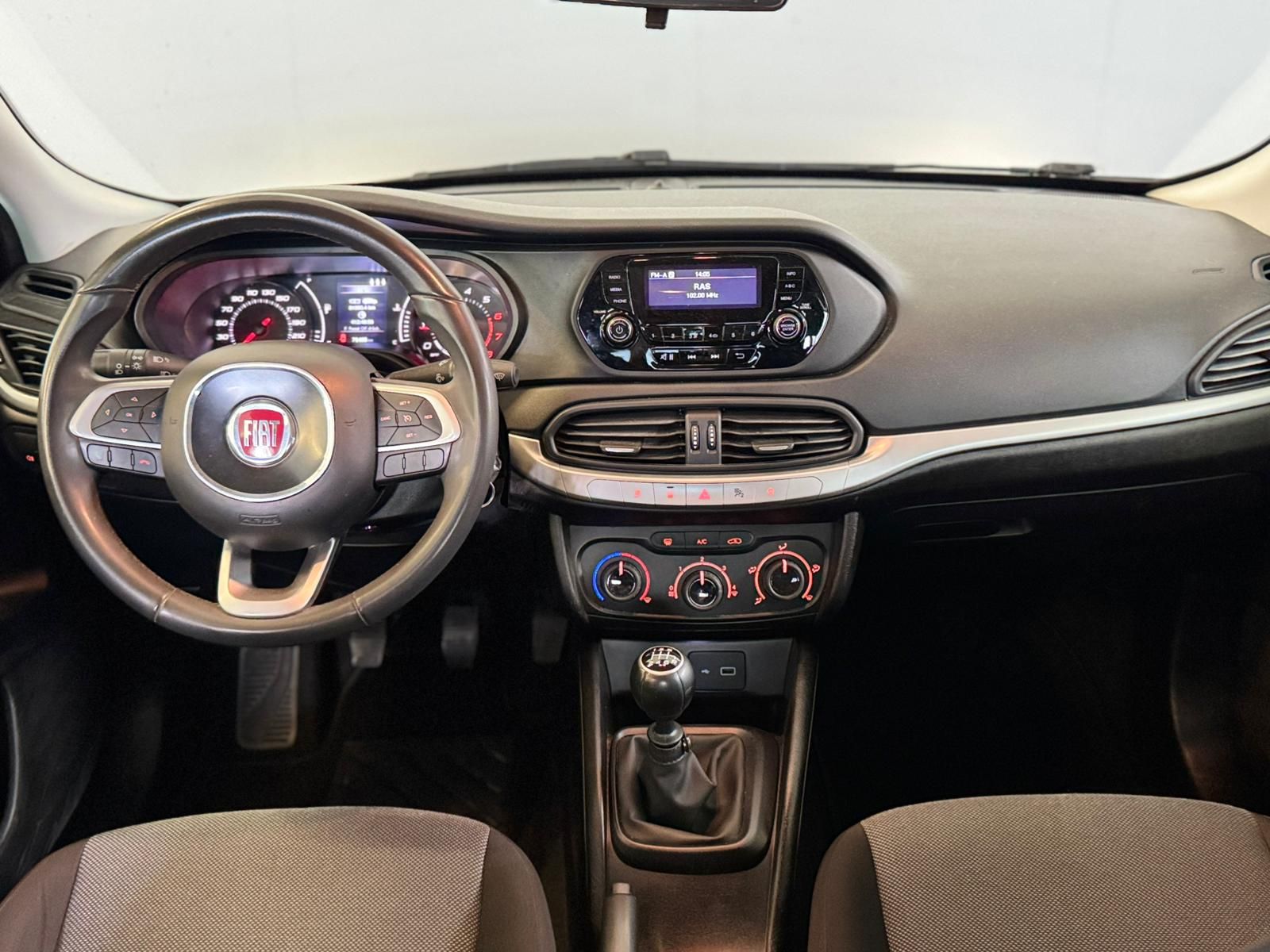 Fiat Tipo 1.4 Street (15)