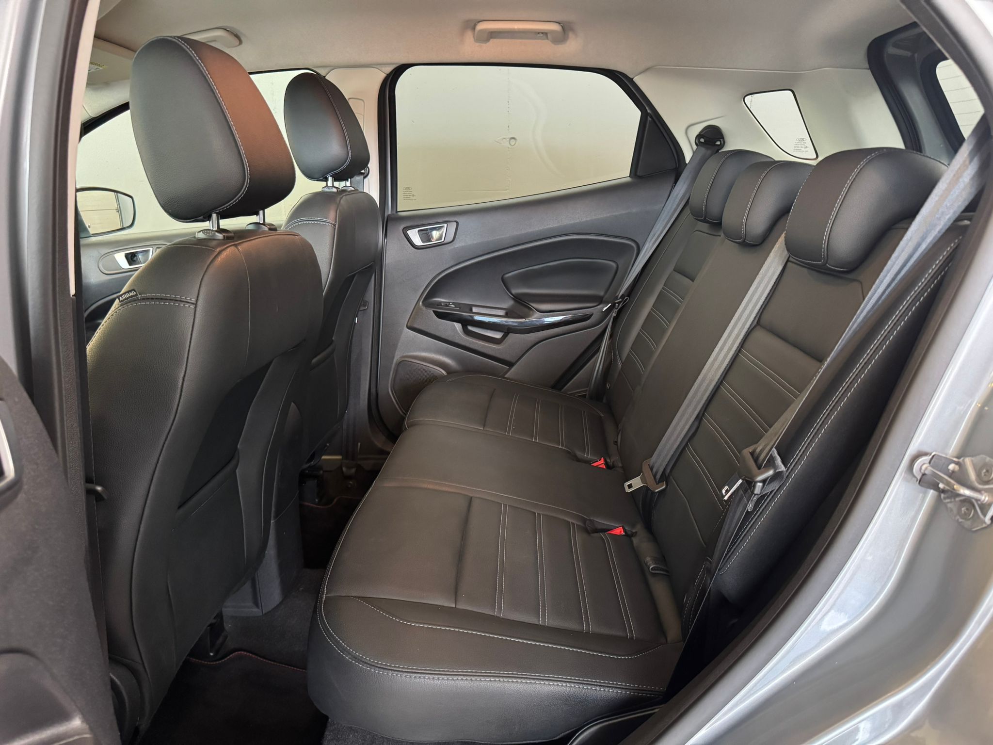 Ford EcoSport 1.0 Active silber (12)