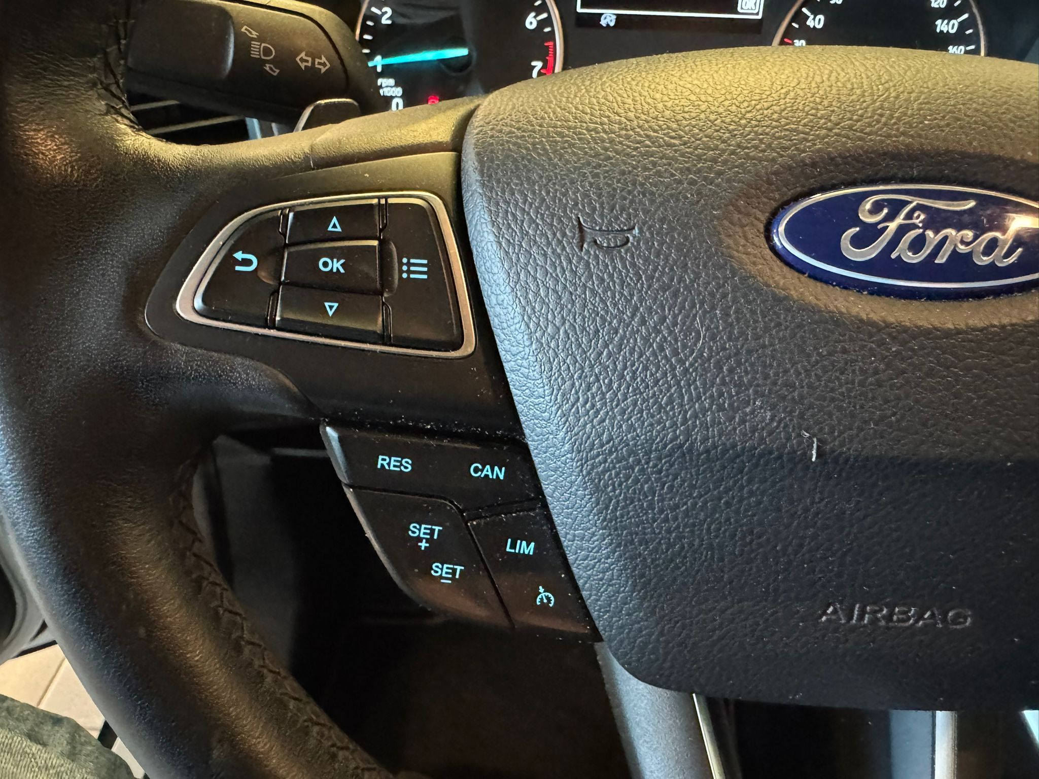 ford ecosport automatik weis ahk (13)