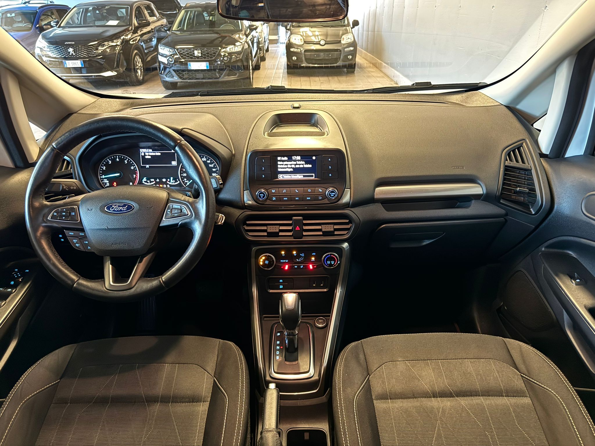 ford ecosport automatik weis ahk (15)