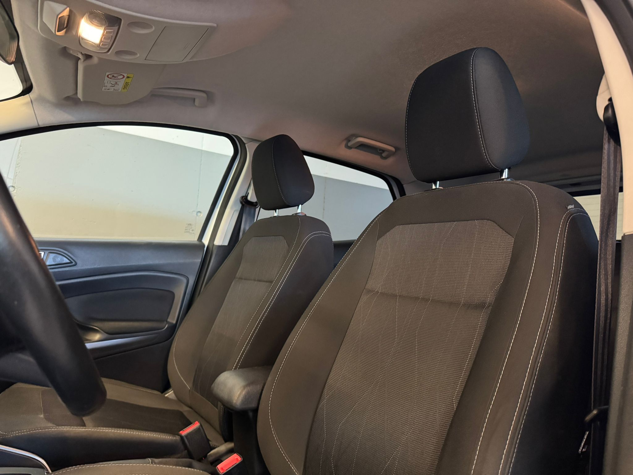 ford ecosport automatik weis ahk (8)