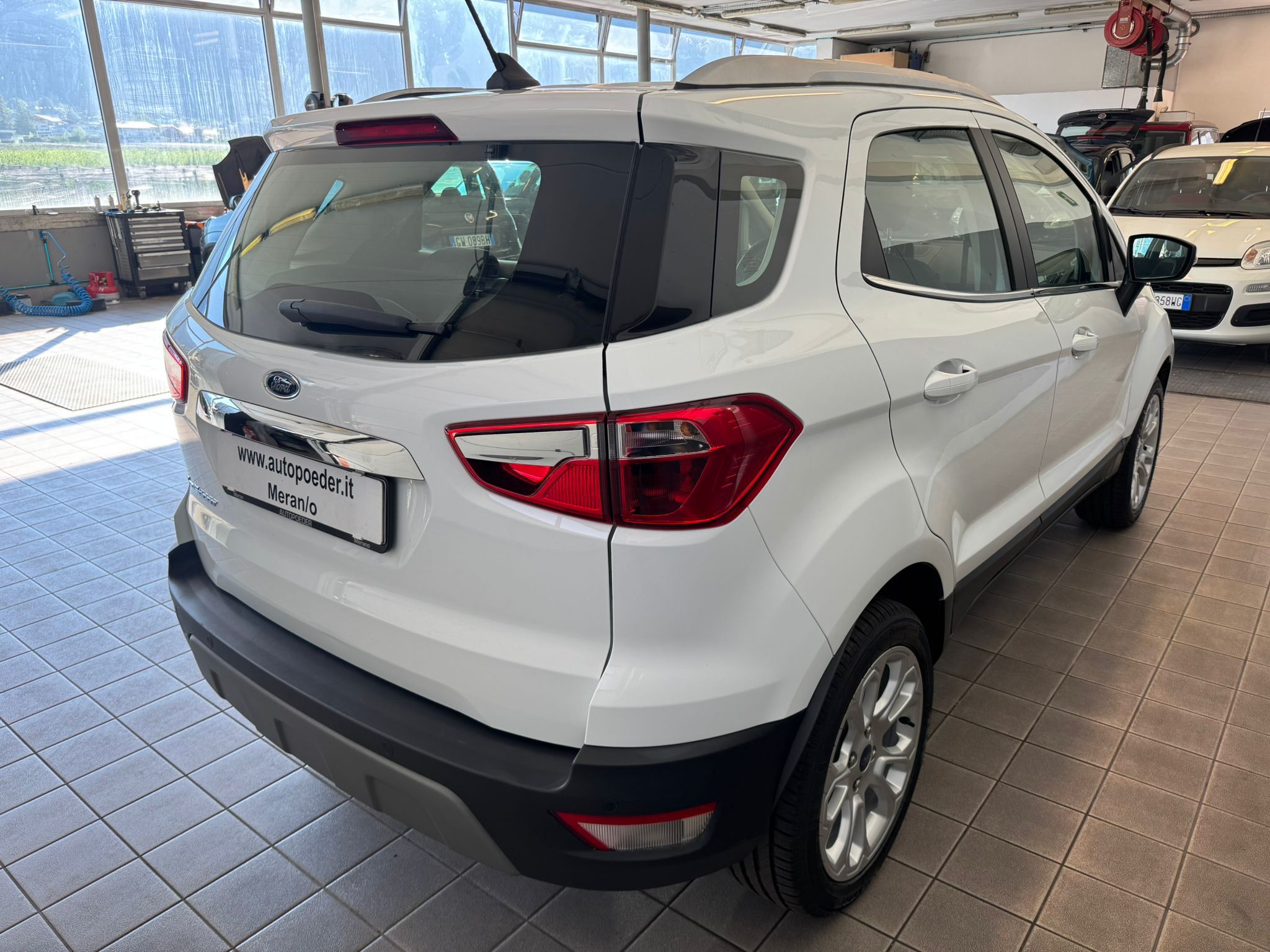 Ford EcoSport weiss 1 (3)