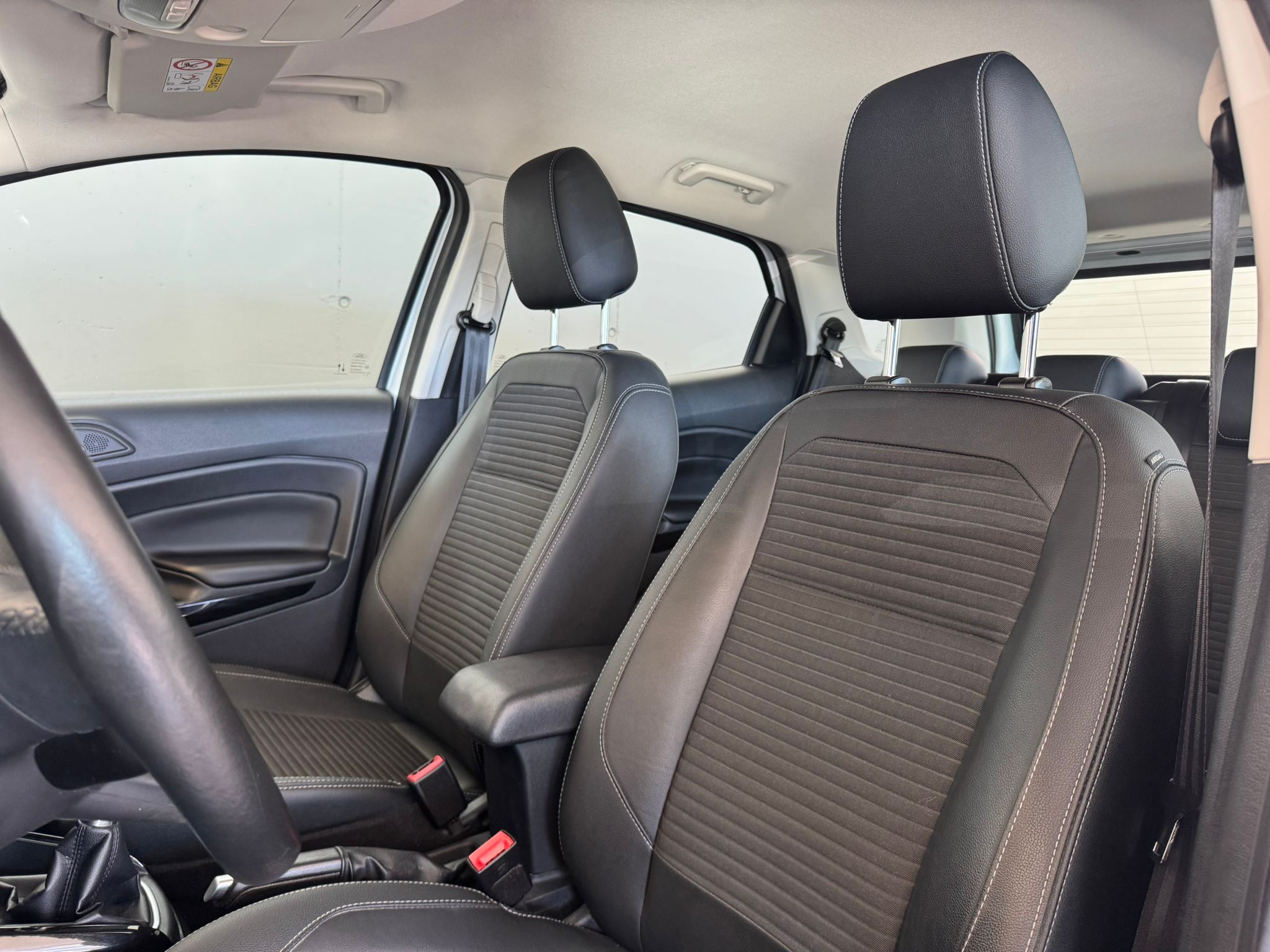 Ford EcoSport weiss 1 (9)