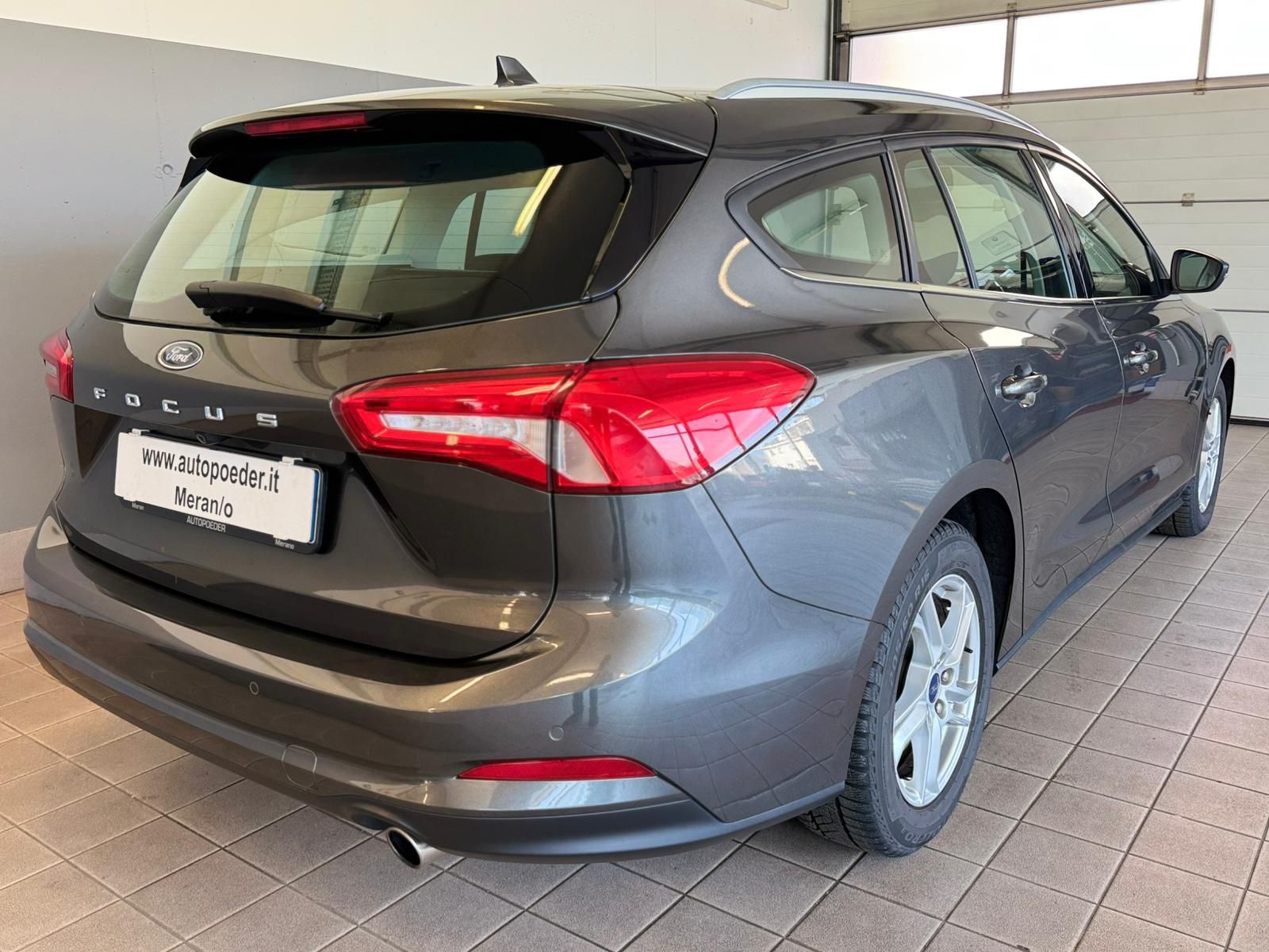 Ford Focus 1.5 38000km (3)