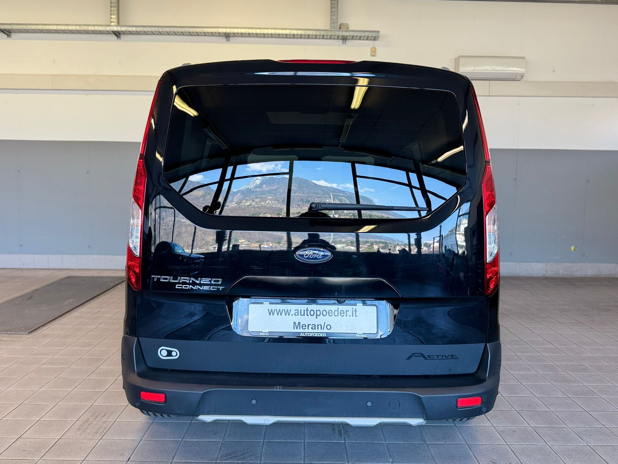 Ford Gran Tourneo 1.5 Active (6)
