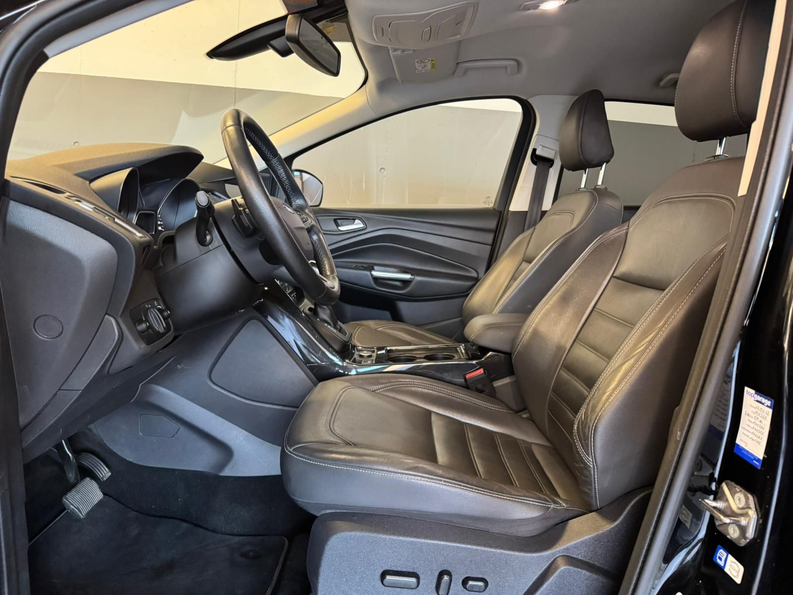 ford kuga alt schwarz automatik (8)