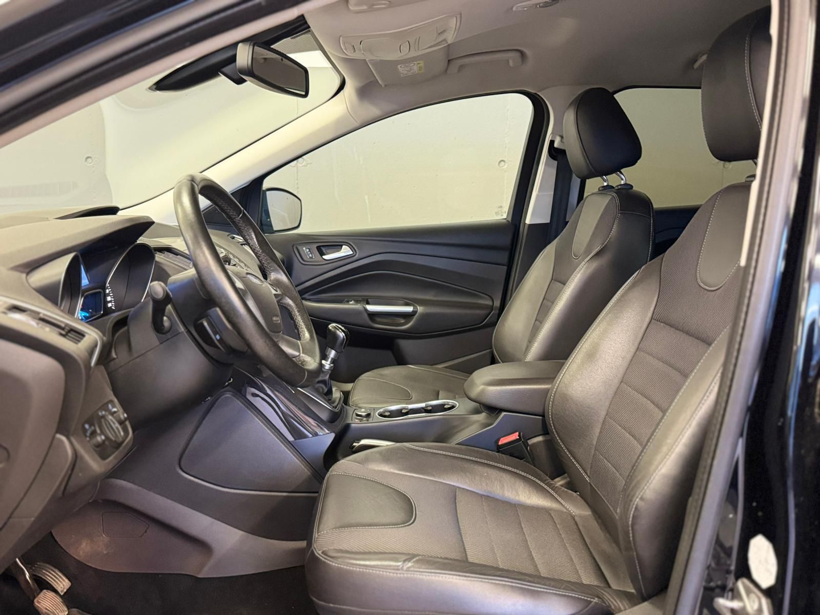 Ford Kuga baujahr 2015 2.0tdci (10)