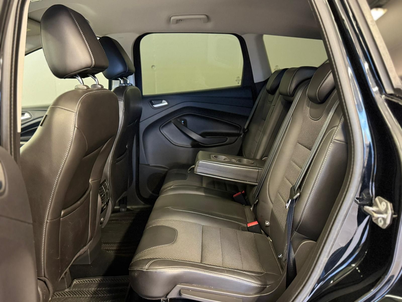 Ford Kuga baujahr 2015 2.0tdci (11)