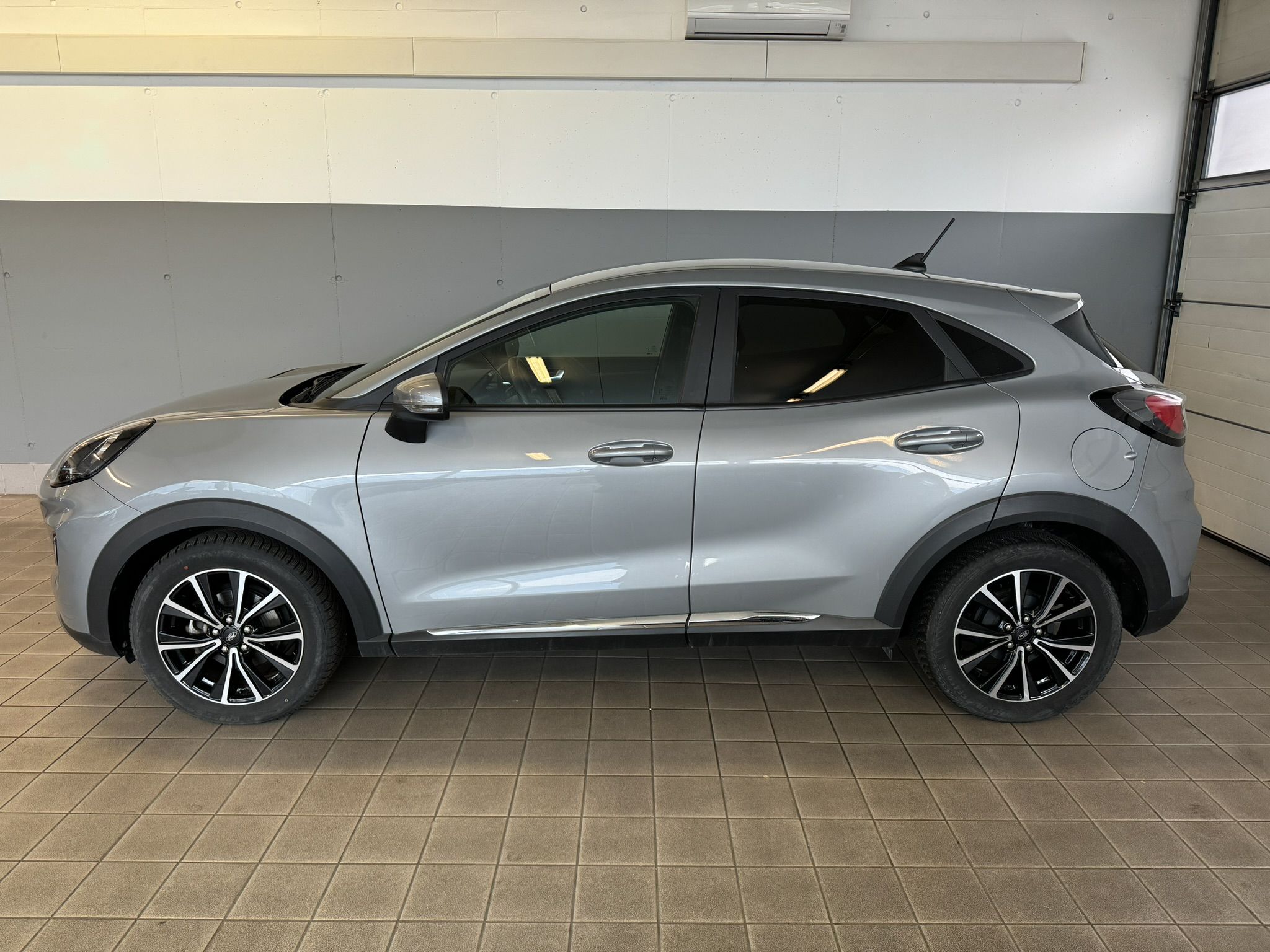 Ford Puma 1.0 Hellgrau (5)