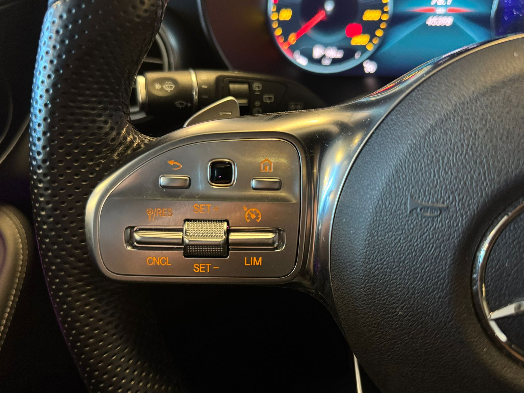 GLC 220D Neues model Schwarz grau (11)