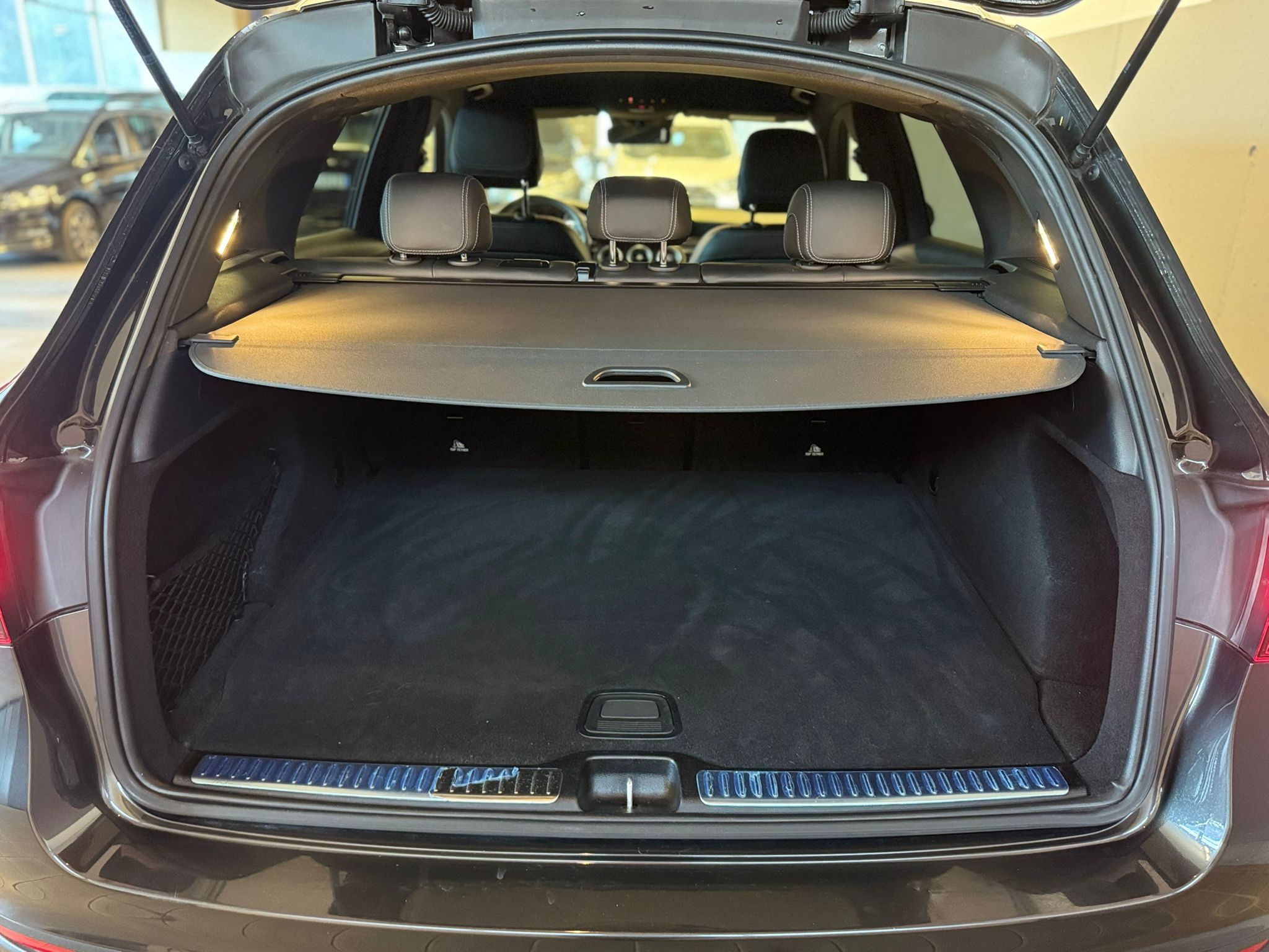 GLC 220D Neues model Schwarz grau (16)