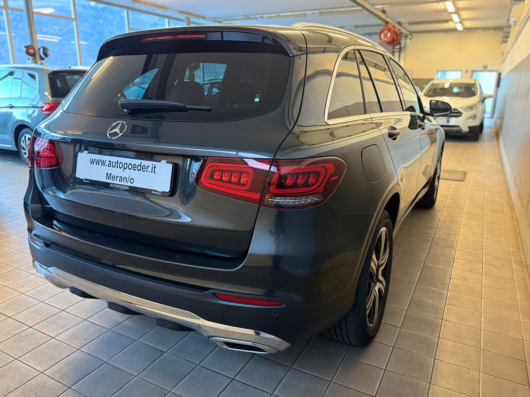 GLC 220D Neues model Schwarz grau (3)