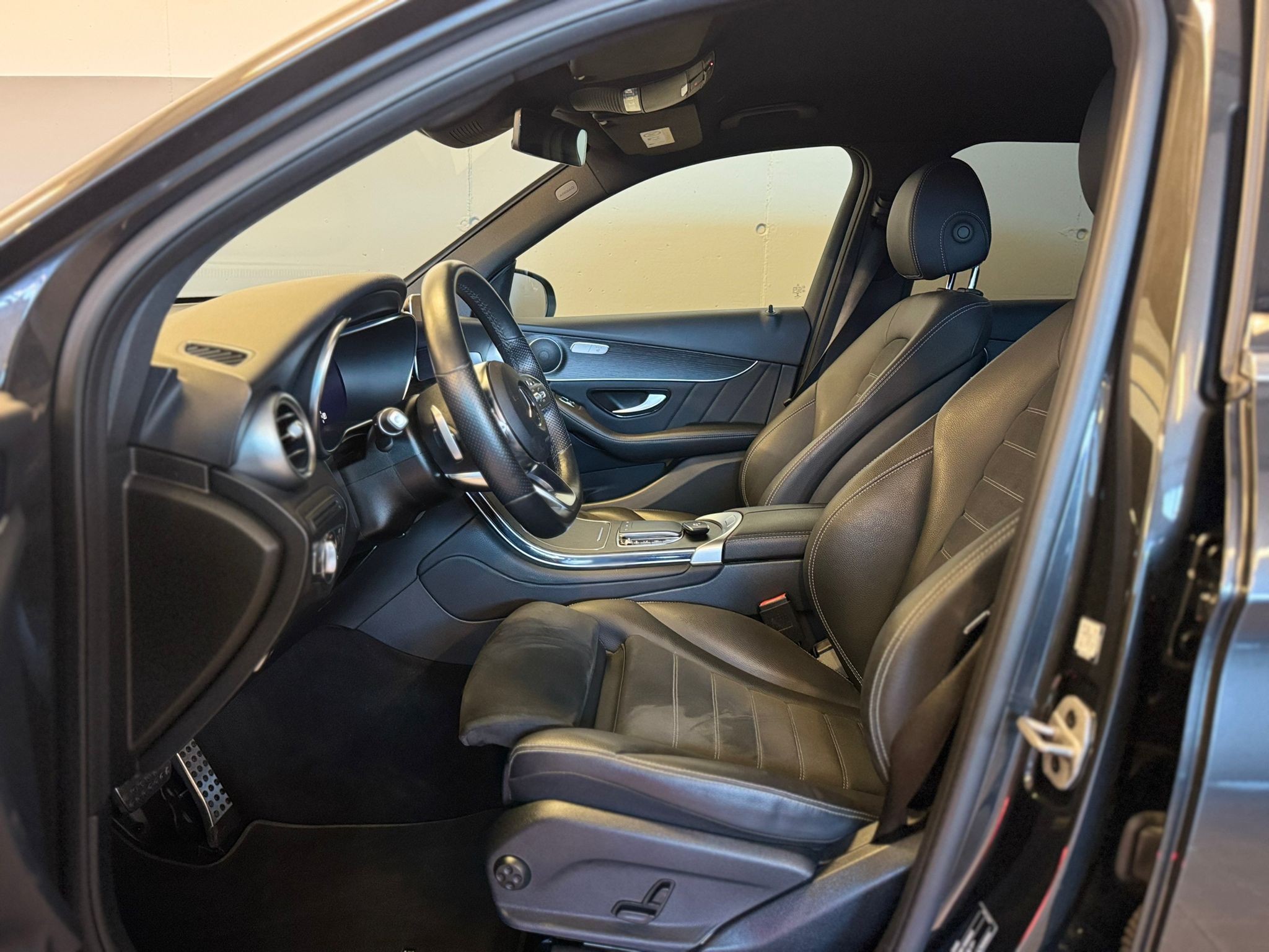 GLC 220D Neues model Schwarz grau (8)