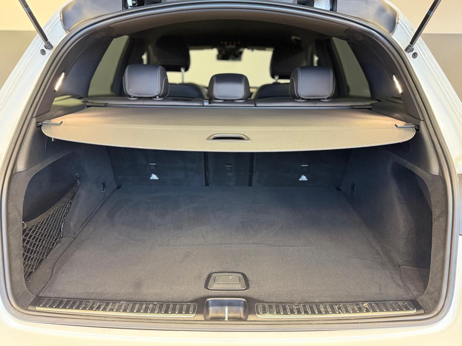 GLC 300D Weiss (18)