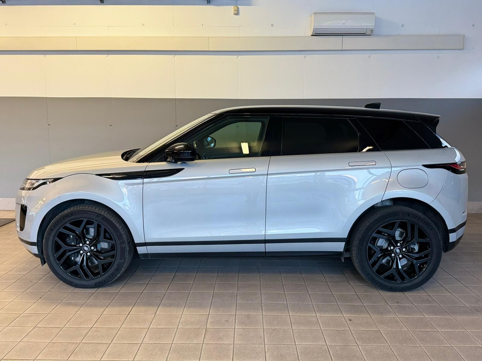 Land Rover Range Rover Evoque (9)