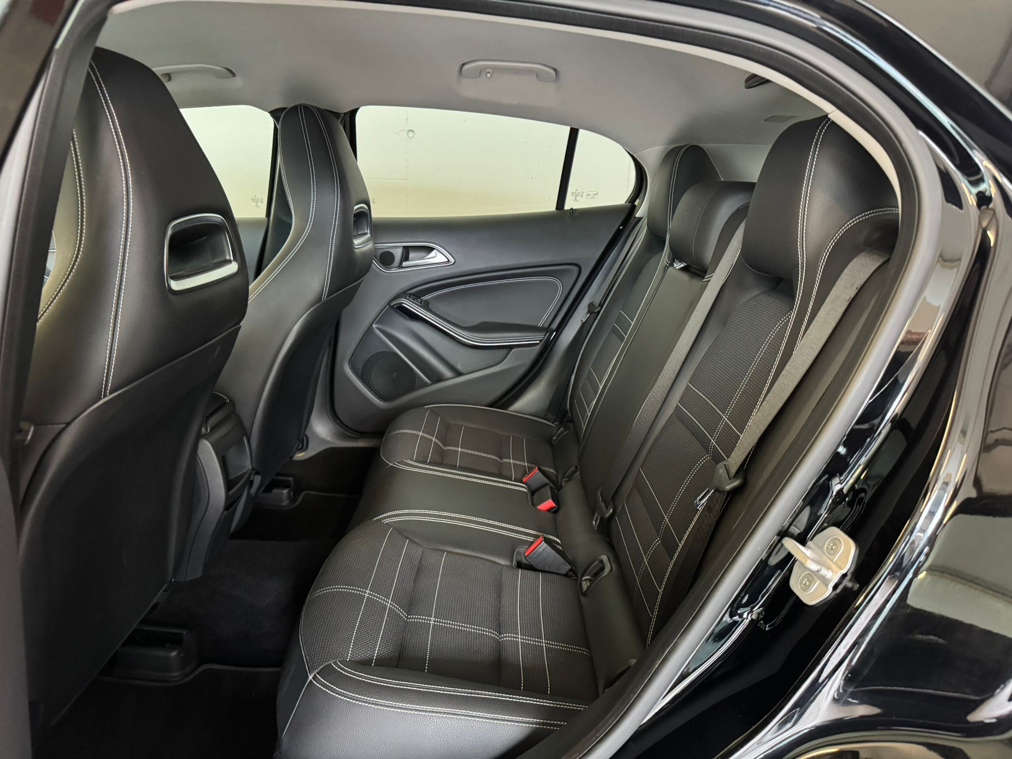 Mercedes GLA 220 Schwarz (13)