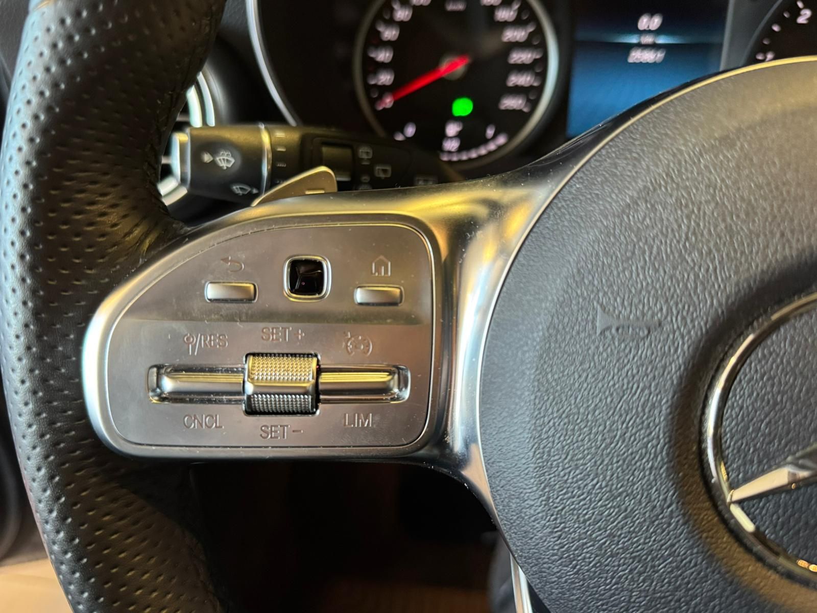 mercedes GLC Hellgrau Gancio (13)