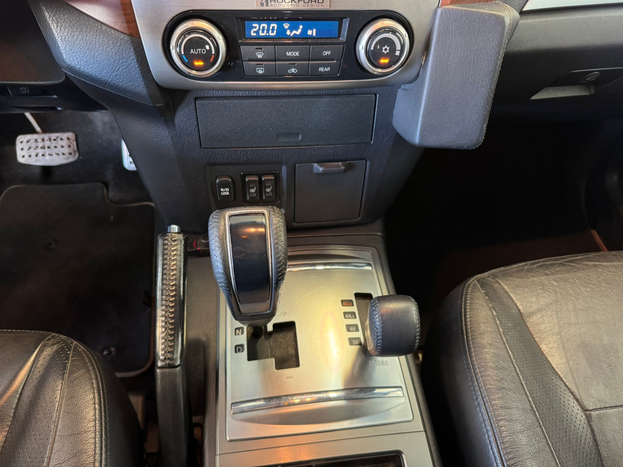 Mitzubishi pajero 3 (12)