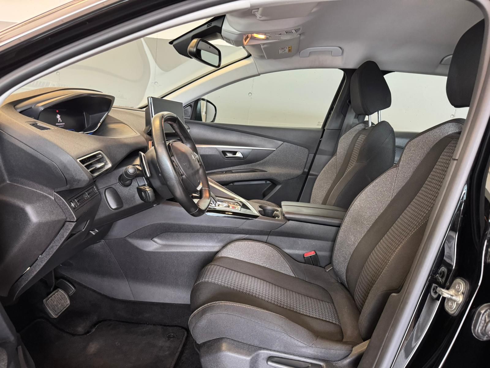 Peugeot 3008 Schwarz (8)