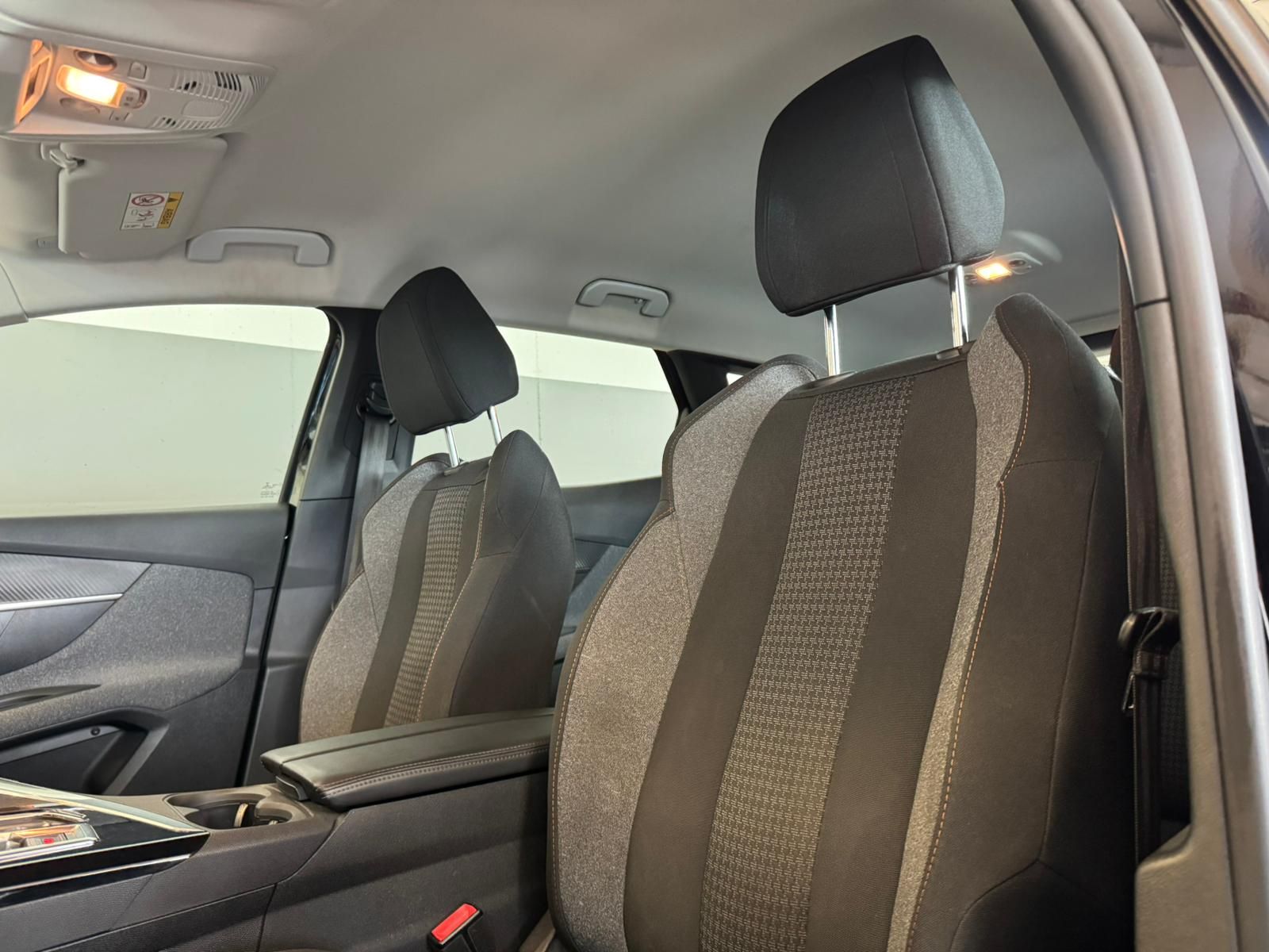 Peugeot 3008 Schwarz (9)