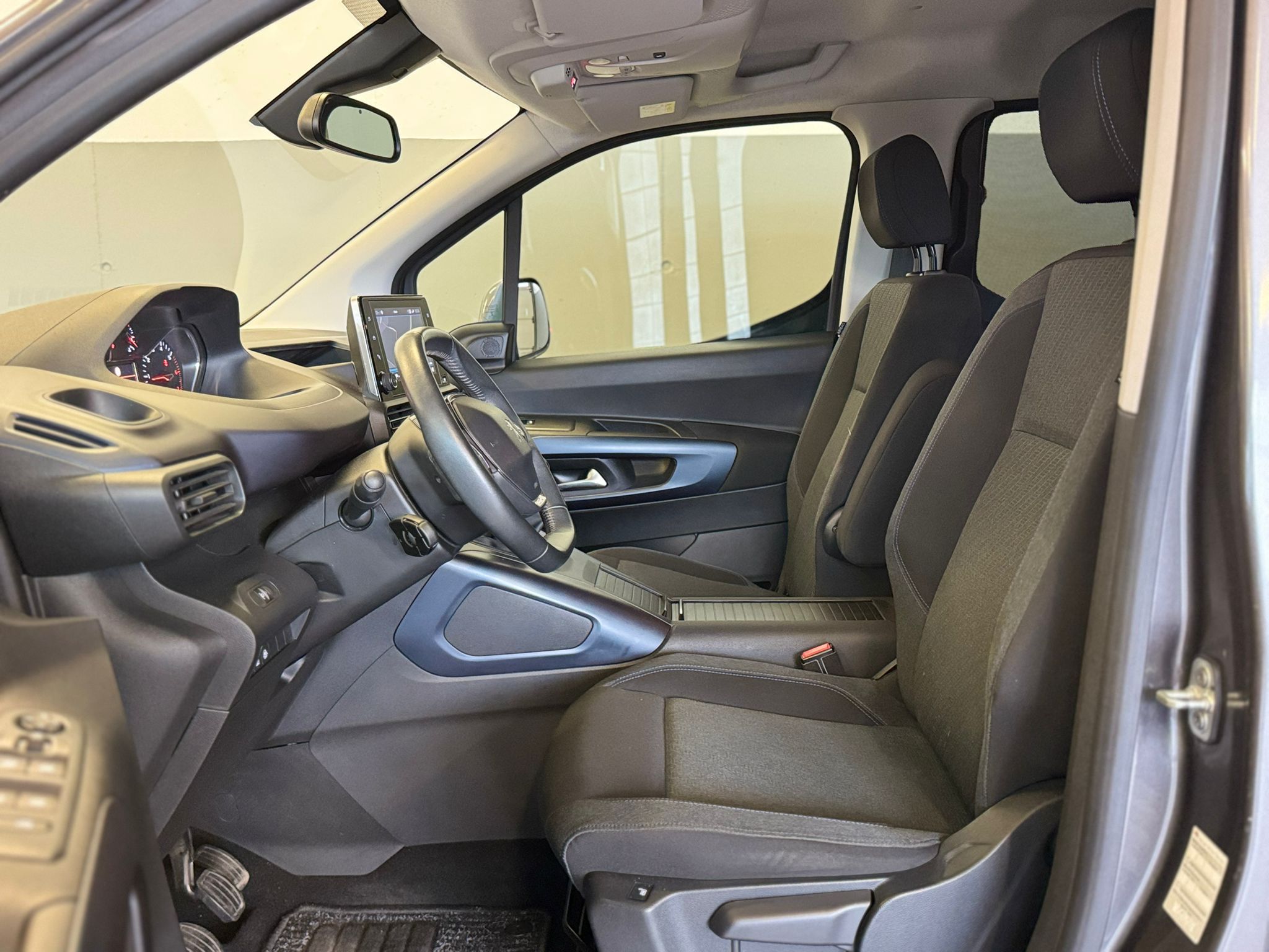 Peugeot rifter grau (10)