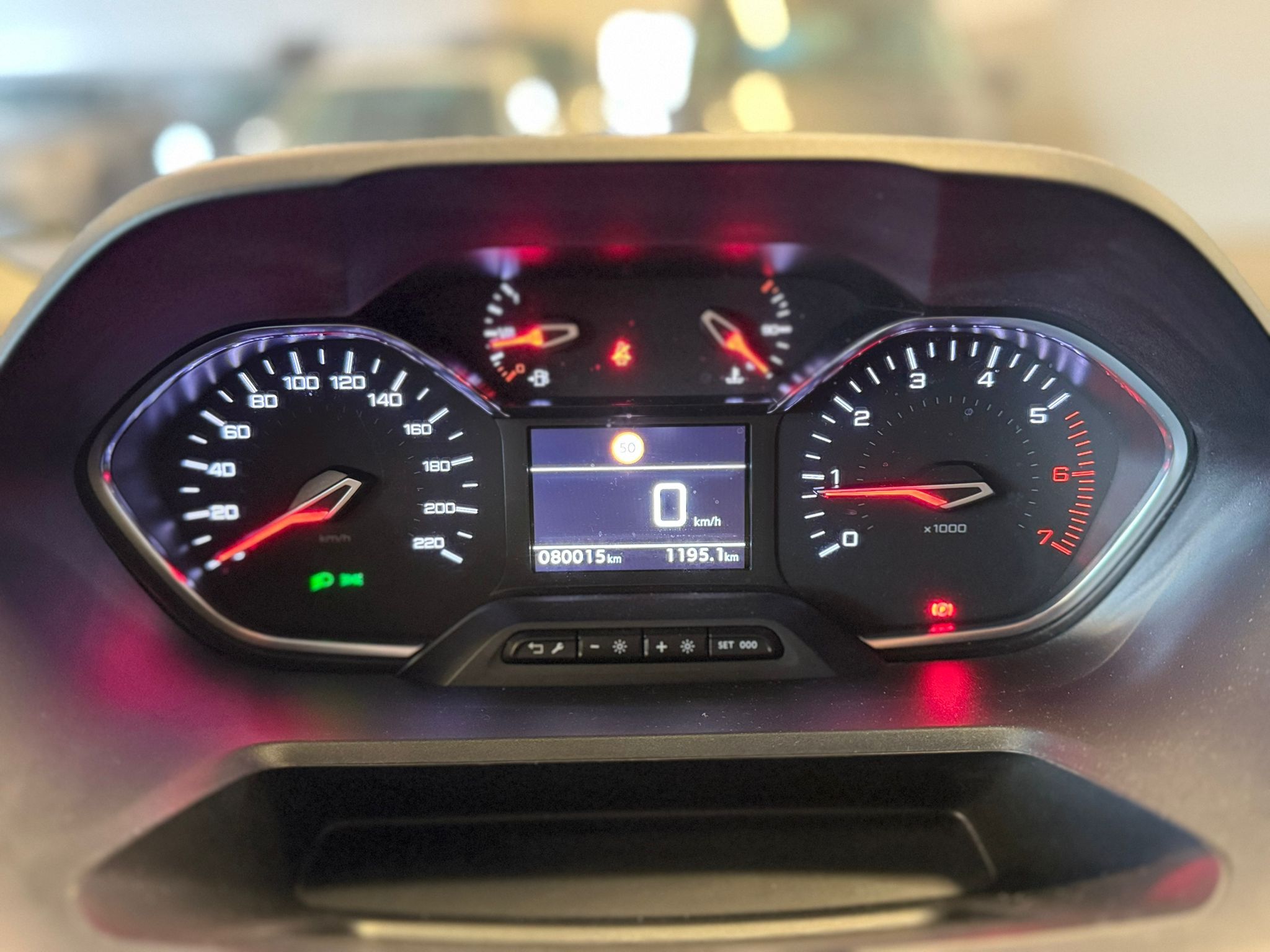 Peugeot rifter grau (14)