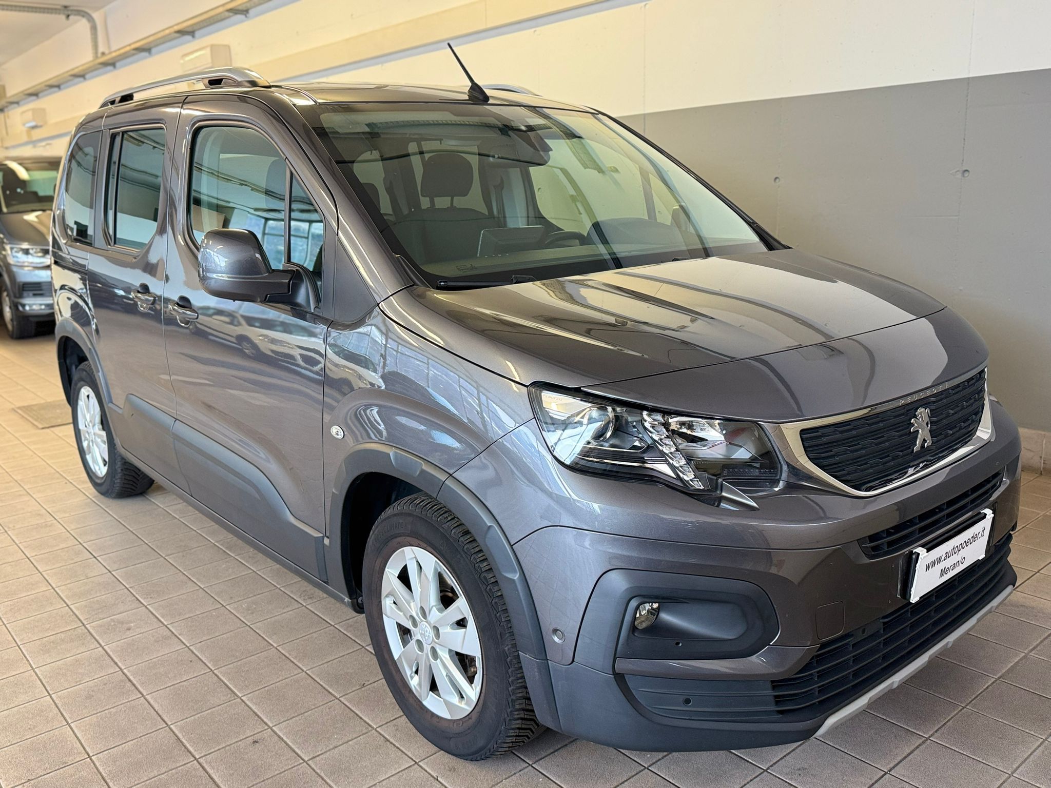 Peugeot rifter grau (1,5)