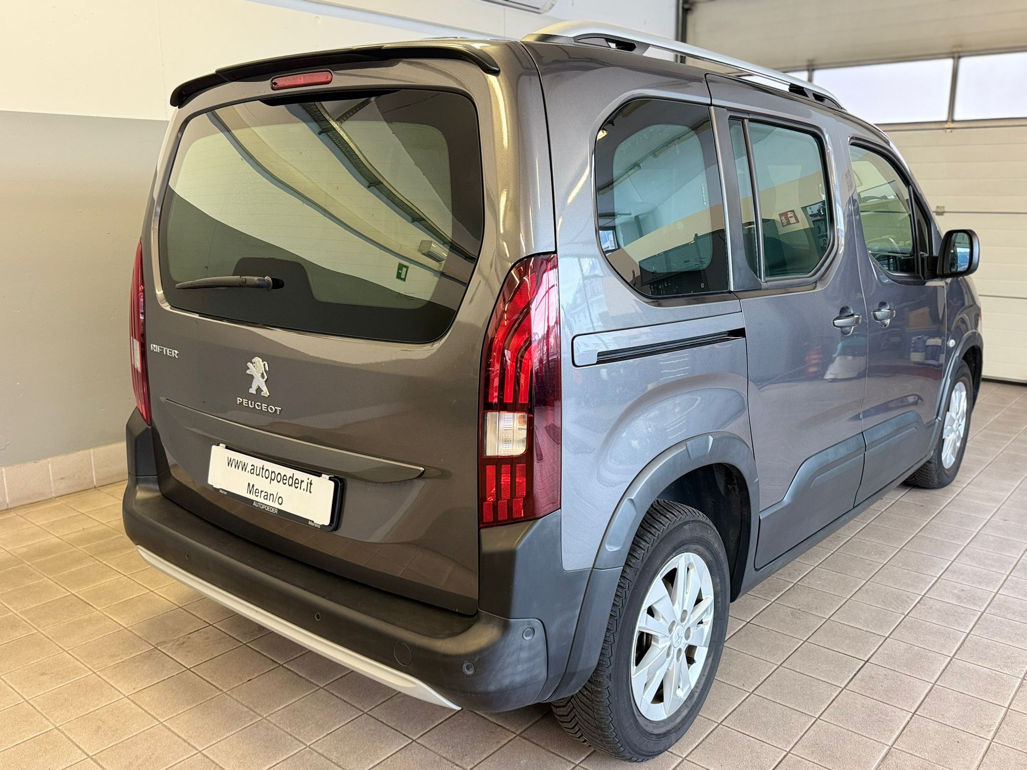 Peugeot rifter grau (5)