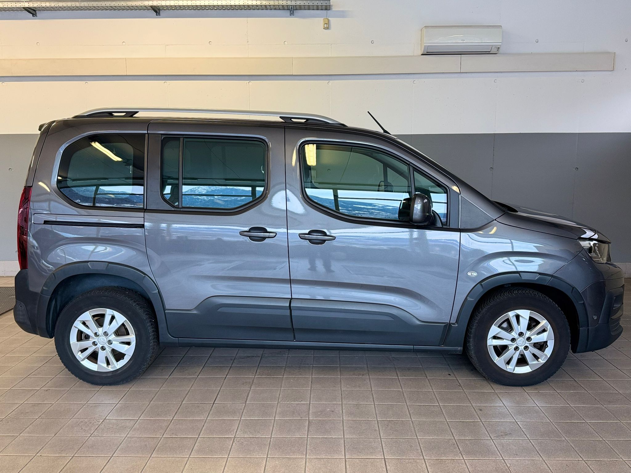 Peugeot rifter grau (6)